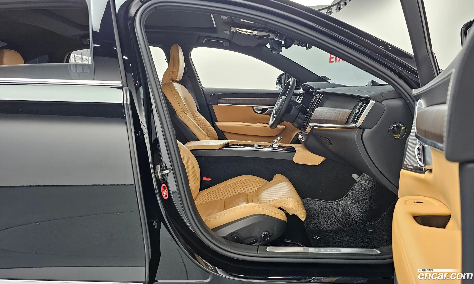 Volvo S90 2022 LVYPT062CNP270394 — 25
