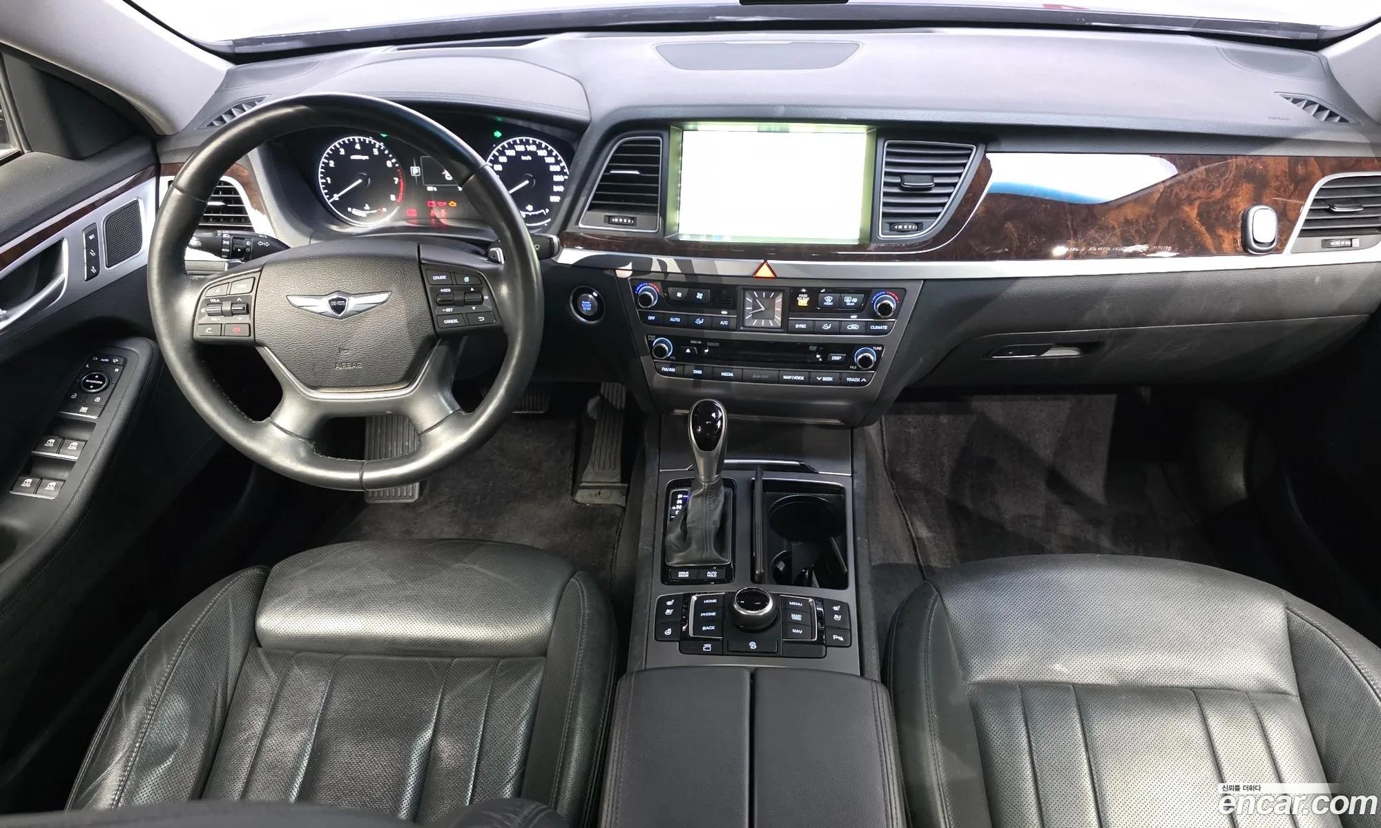 Hyundai Genesis DH 2016 — 3