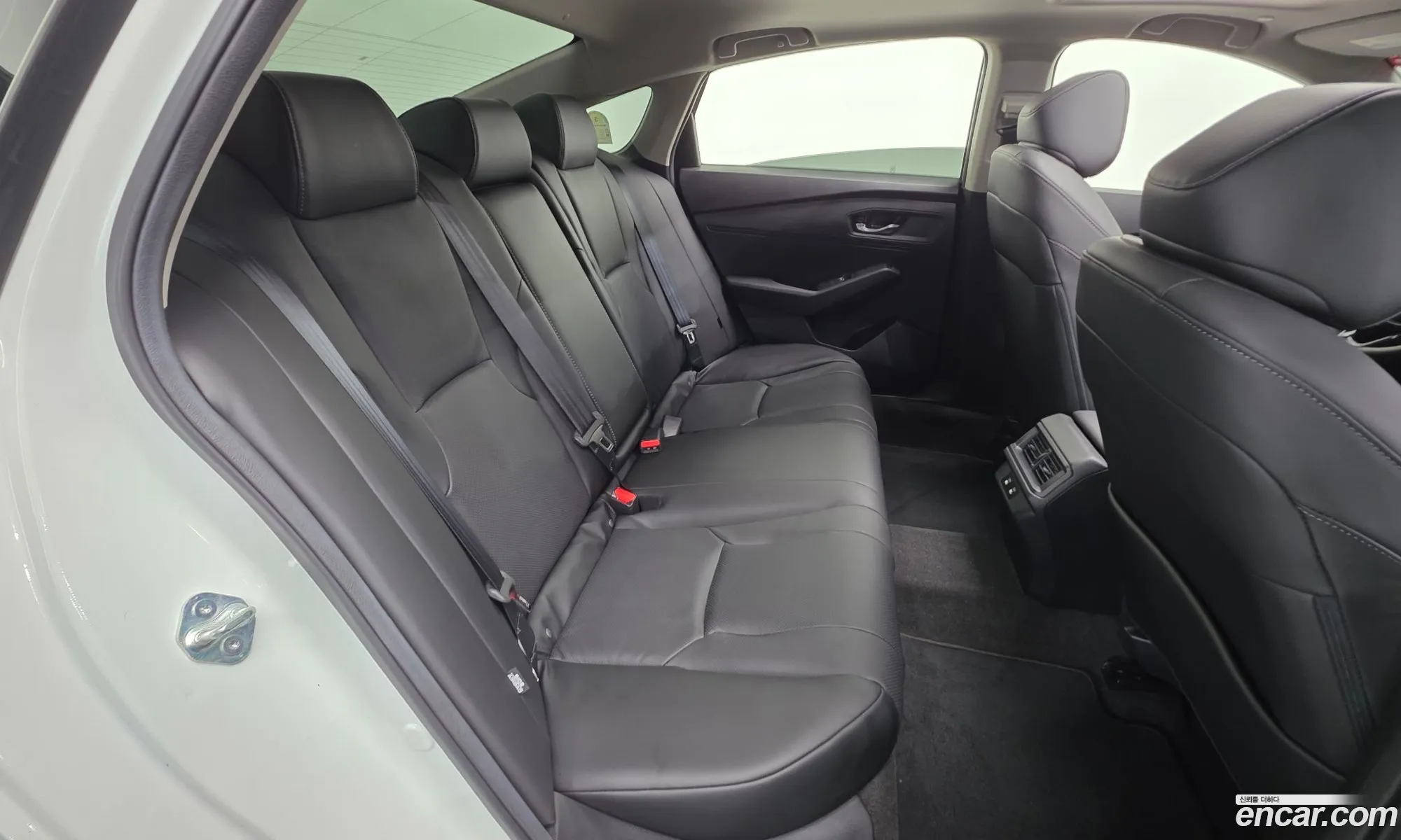 Honda Accord 1 2024 1HGCY1670RA510054 — 32