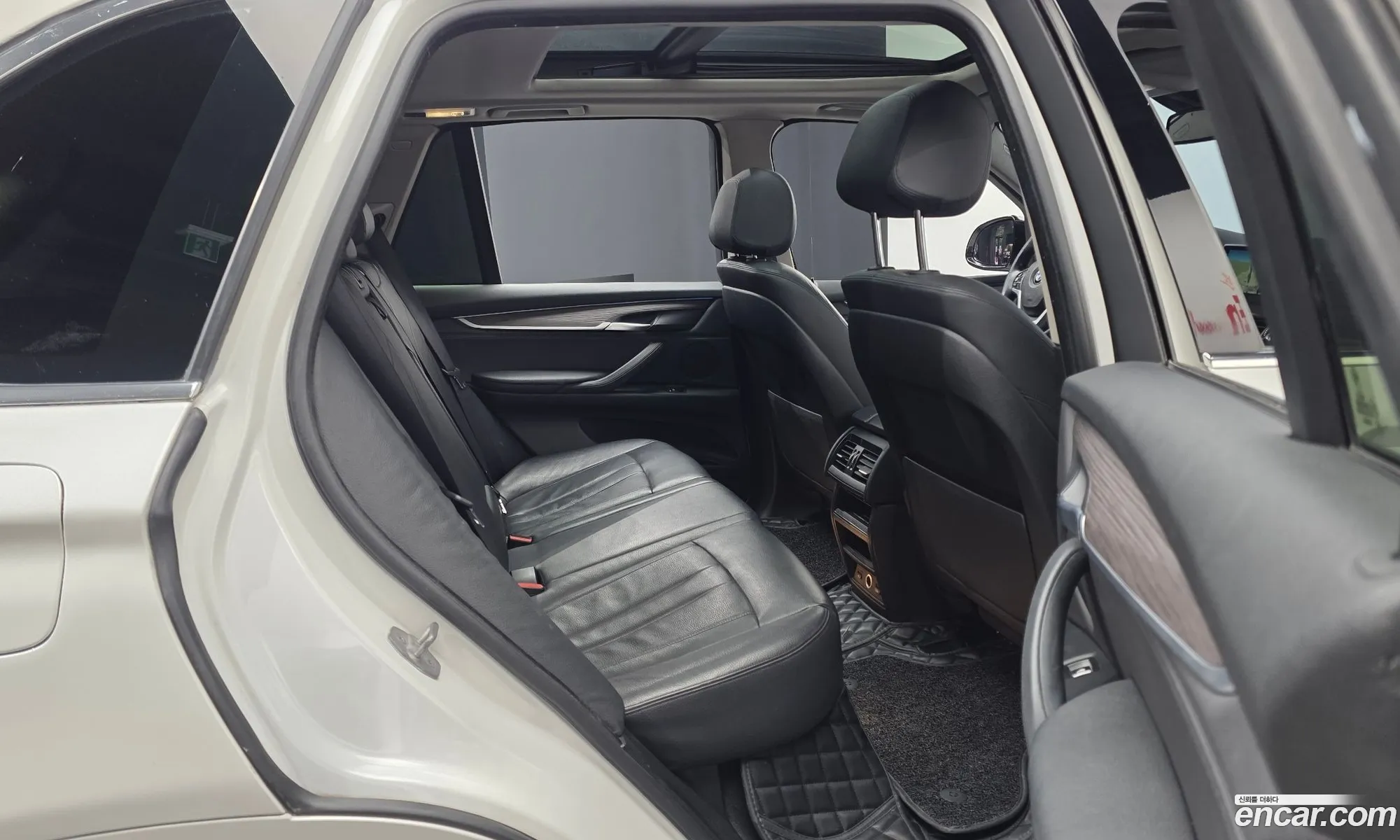 BMW X5 2015 WBAKS4105F0H59339 — 8