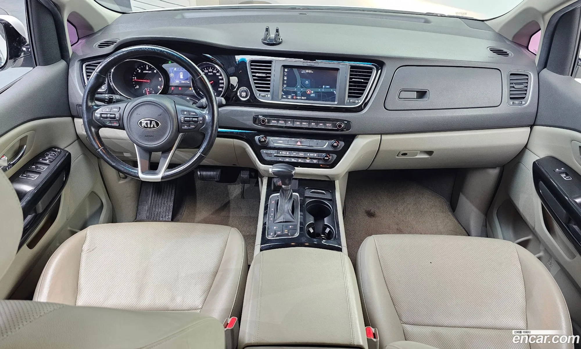 Kia Carnival 2018 — 2