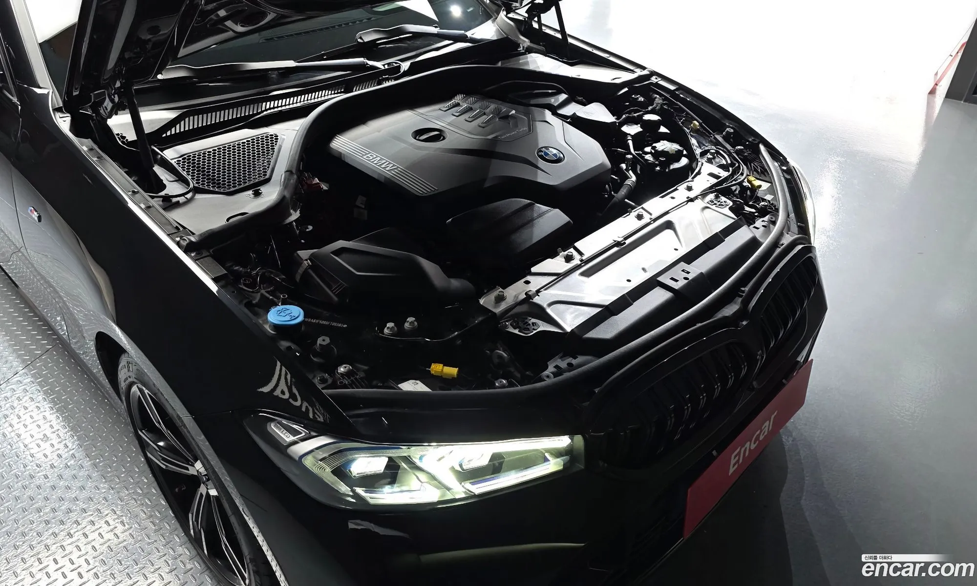 BMW 3 Series 2024 WBA61FS09RFT09383 — 8