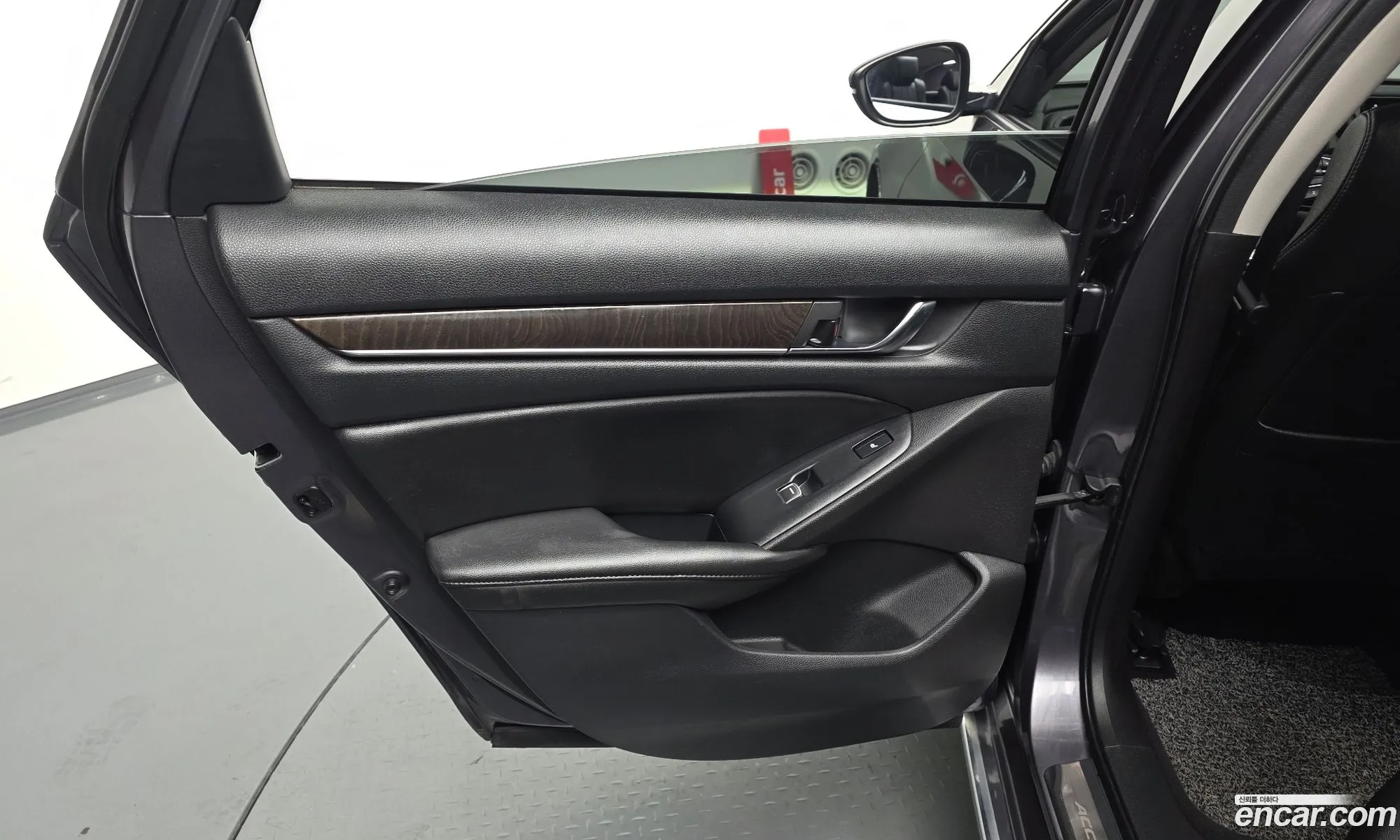 Honda Accord 10th Gen 2019 — 10