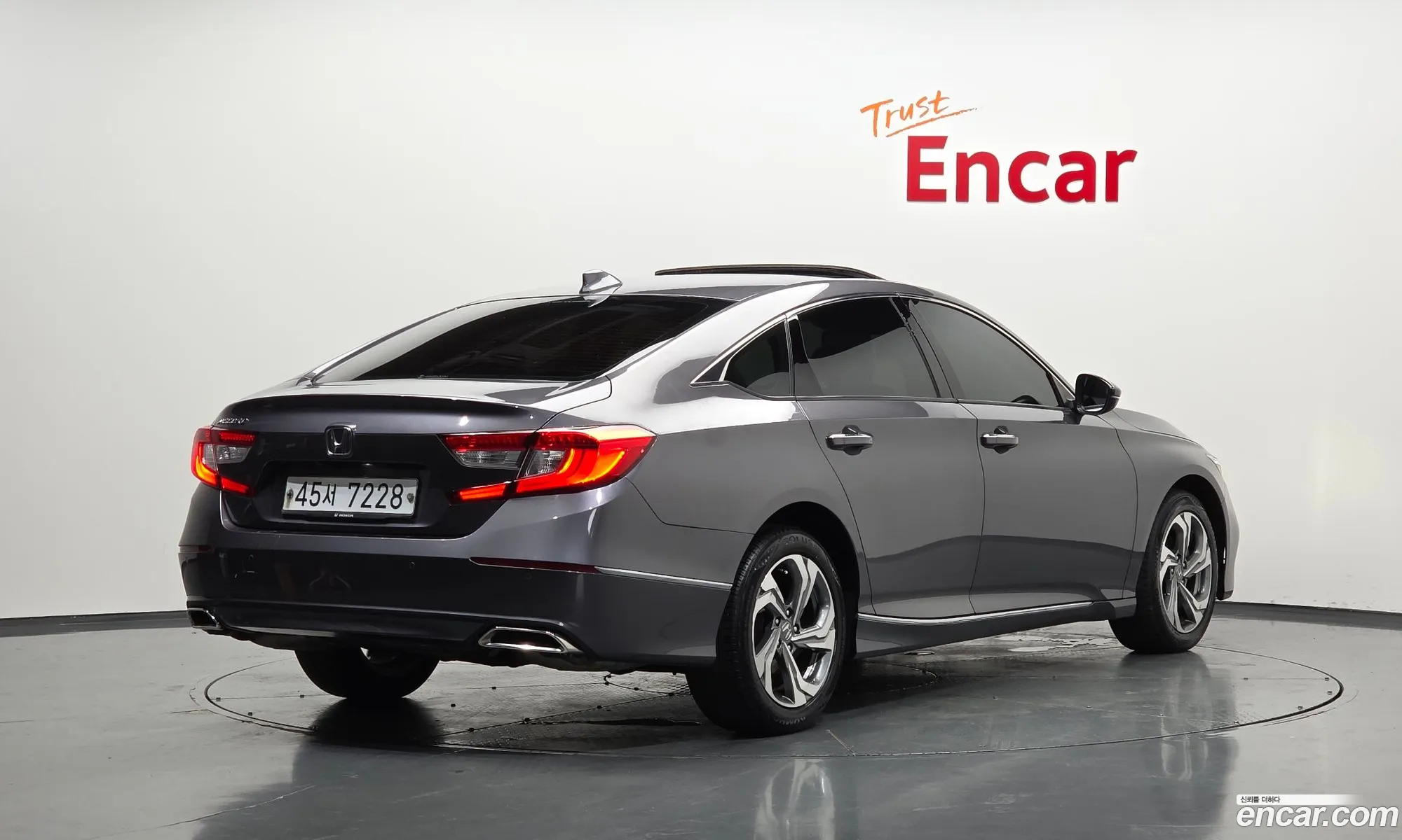 Honda Accord 10th Gen 2019 — 2