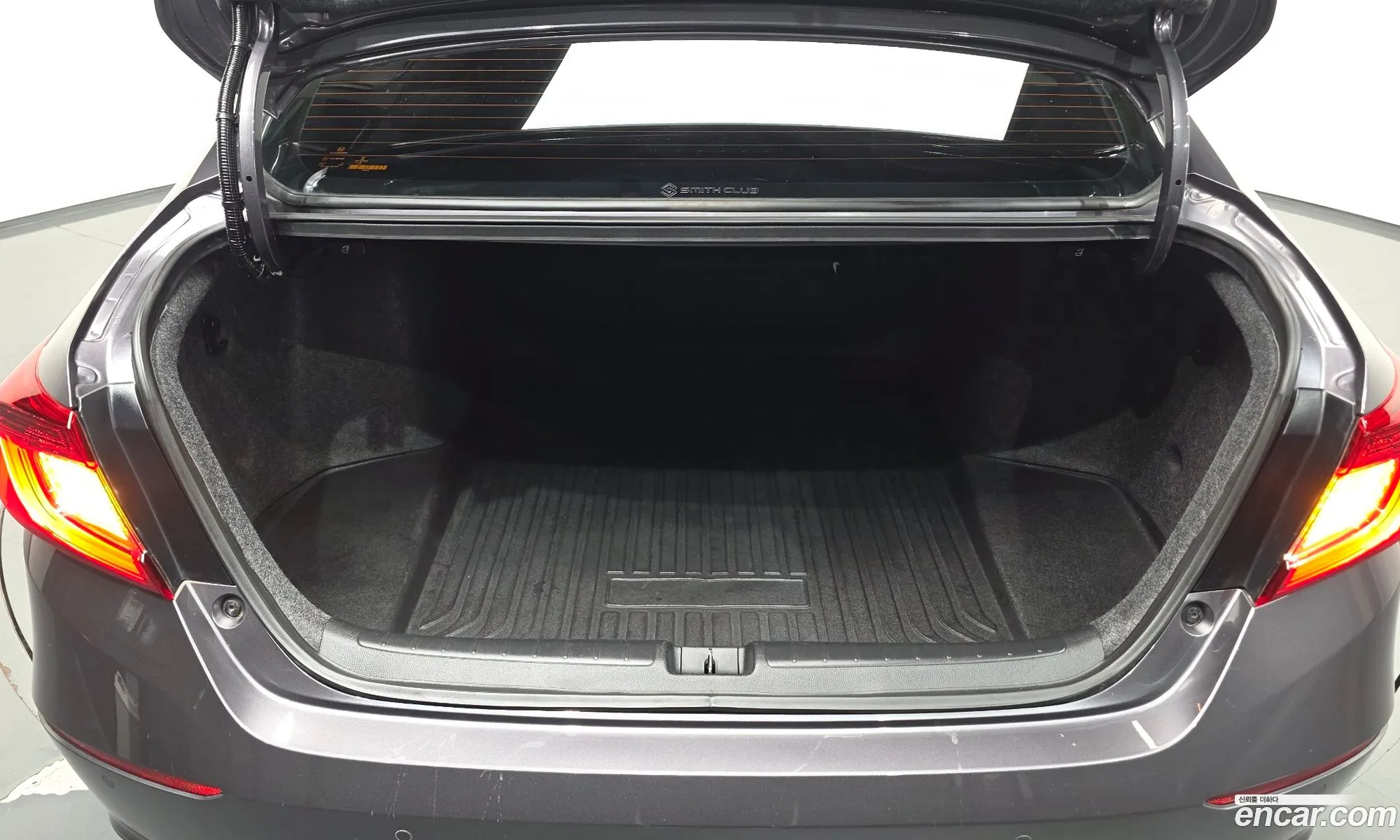 Honda Accord 10th Gen 2019 — 18
