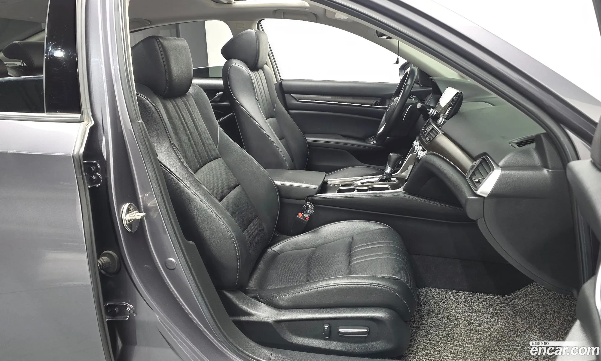 Honda Accord 10th Gen 2019 — 17