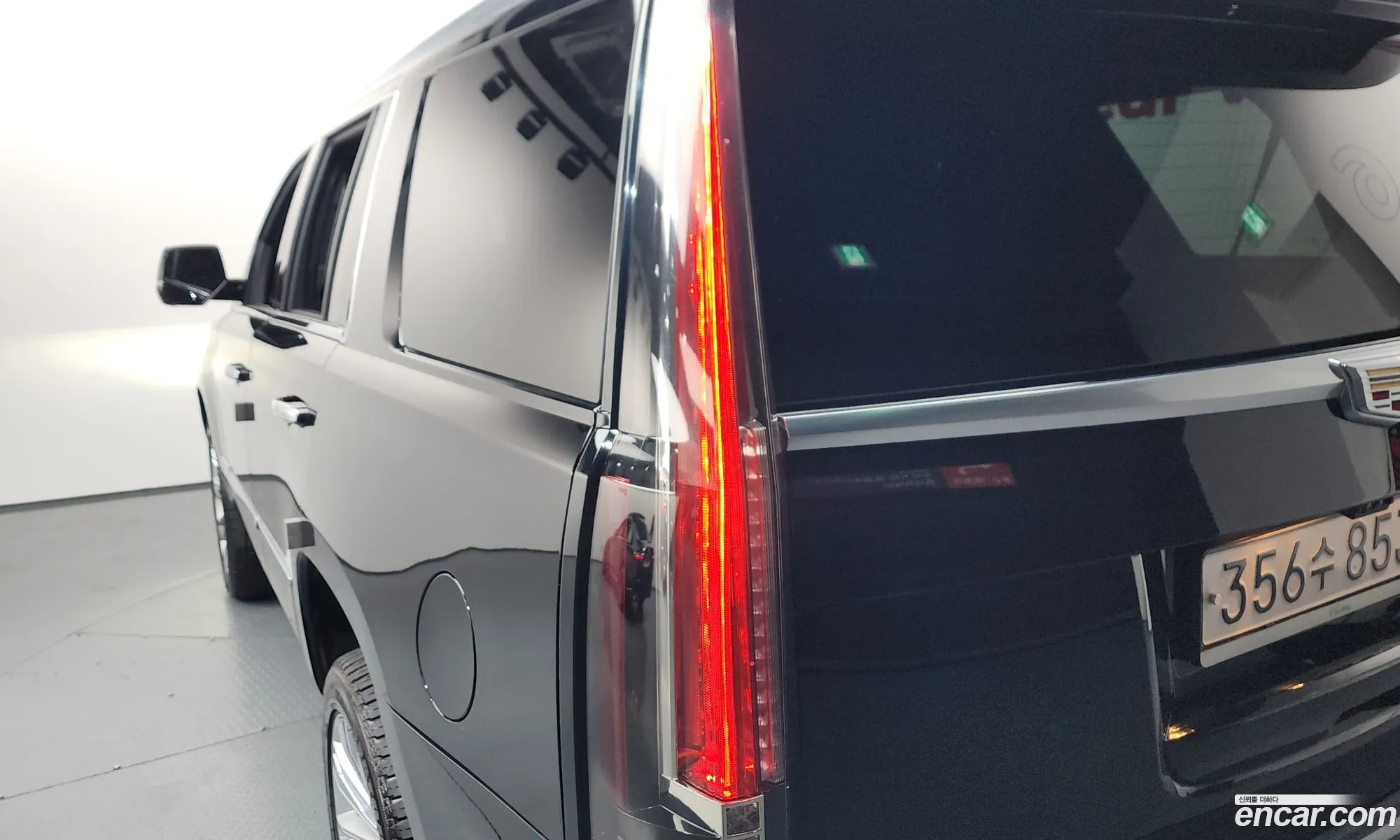 Cadillac Escalade 2019 — 42