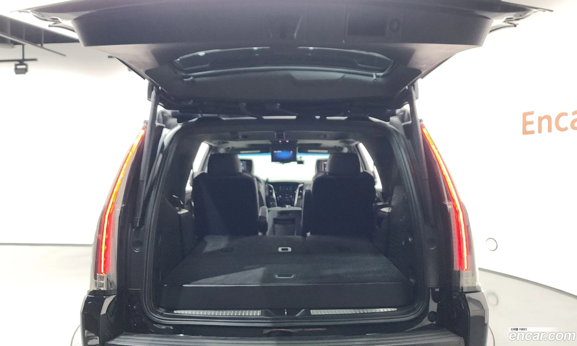 Cadillac Escalade 2019 — 40