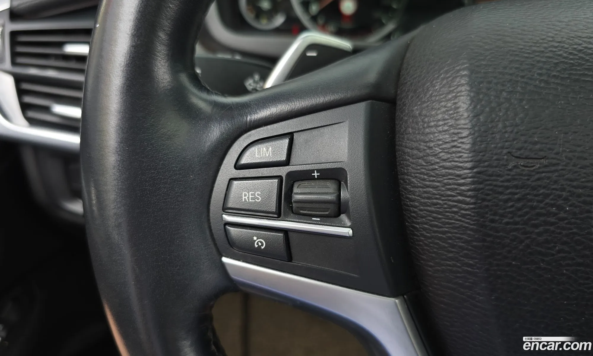 BMW X6 2018 WBAKV210XJ0Y40502 — 17