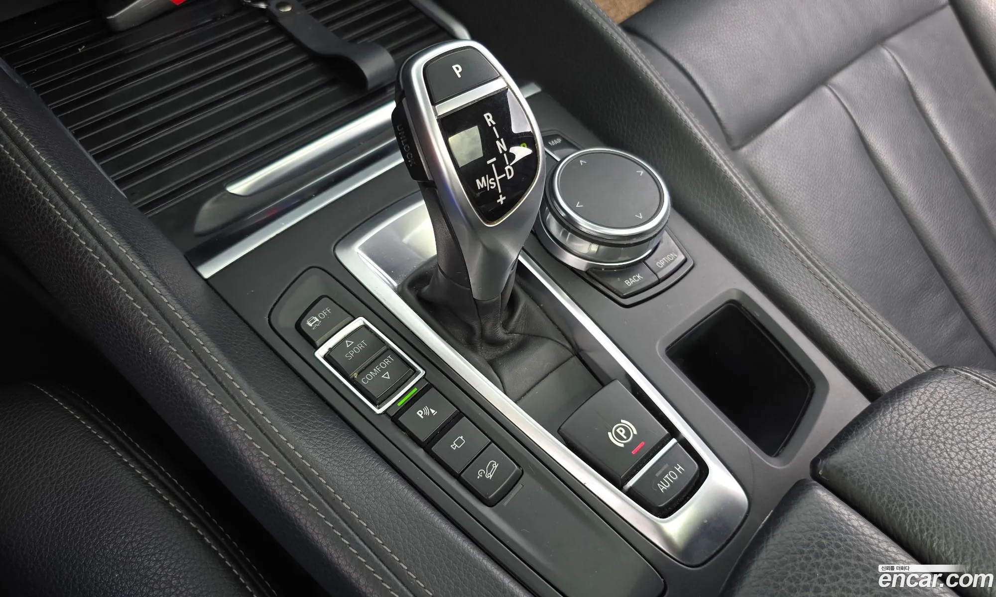 BMW X6 2018 WBAKV210XJ0Y40502 — 22