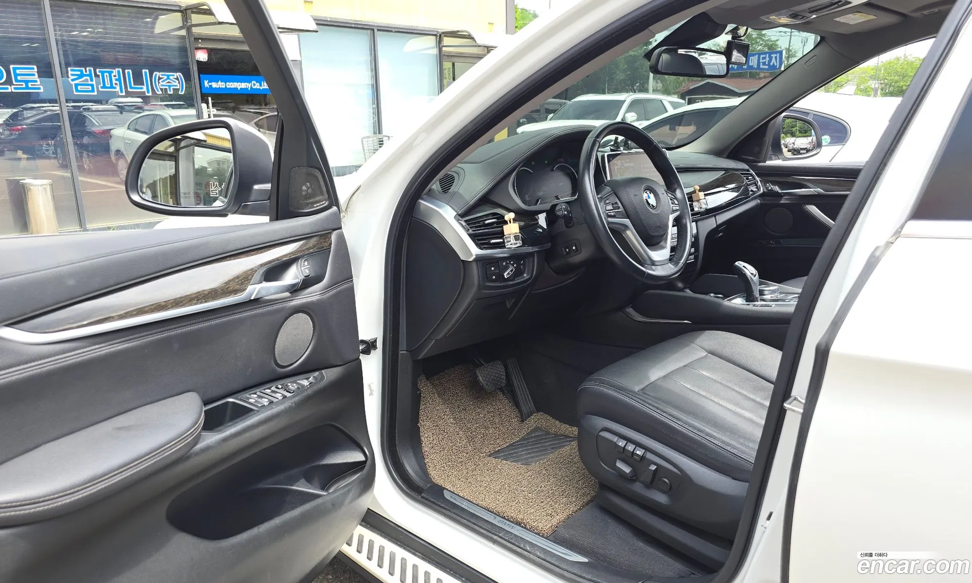 BMW X6 2018 WBAKV210XJ0Y40502 — 2