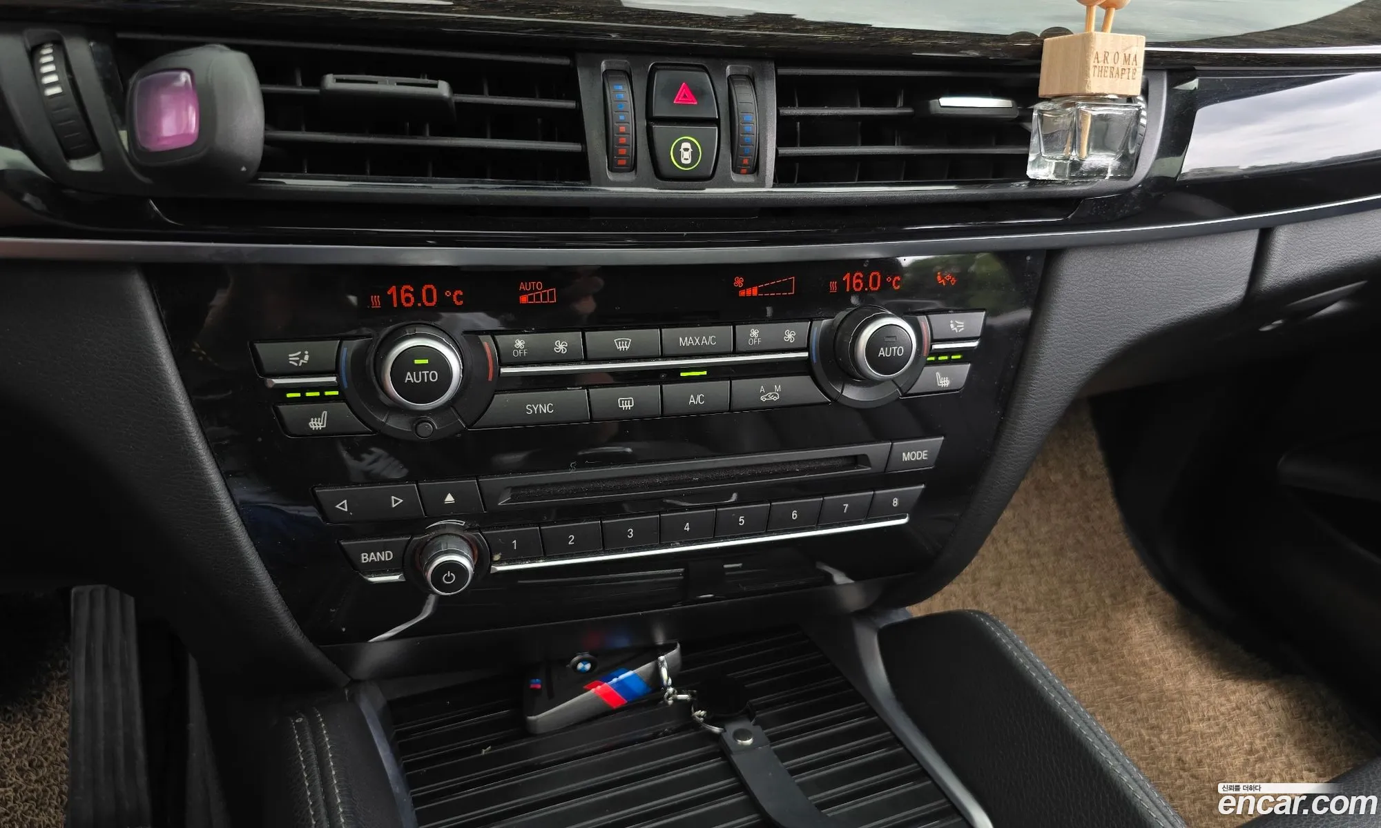 BMW X6 2018 WBAKV210XJ0Y40502 — 7