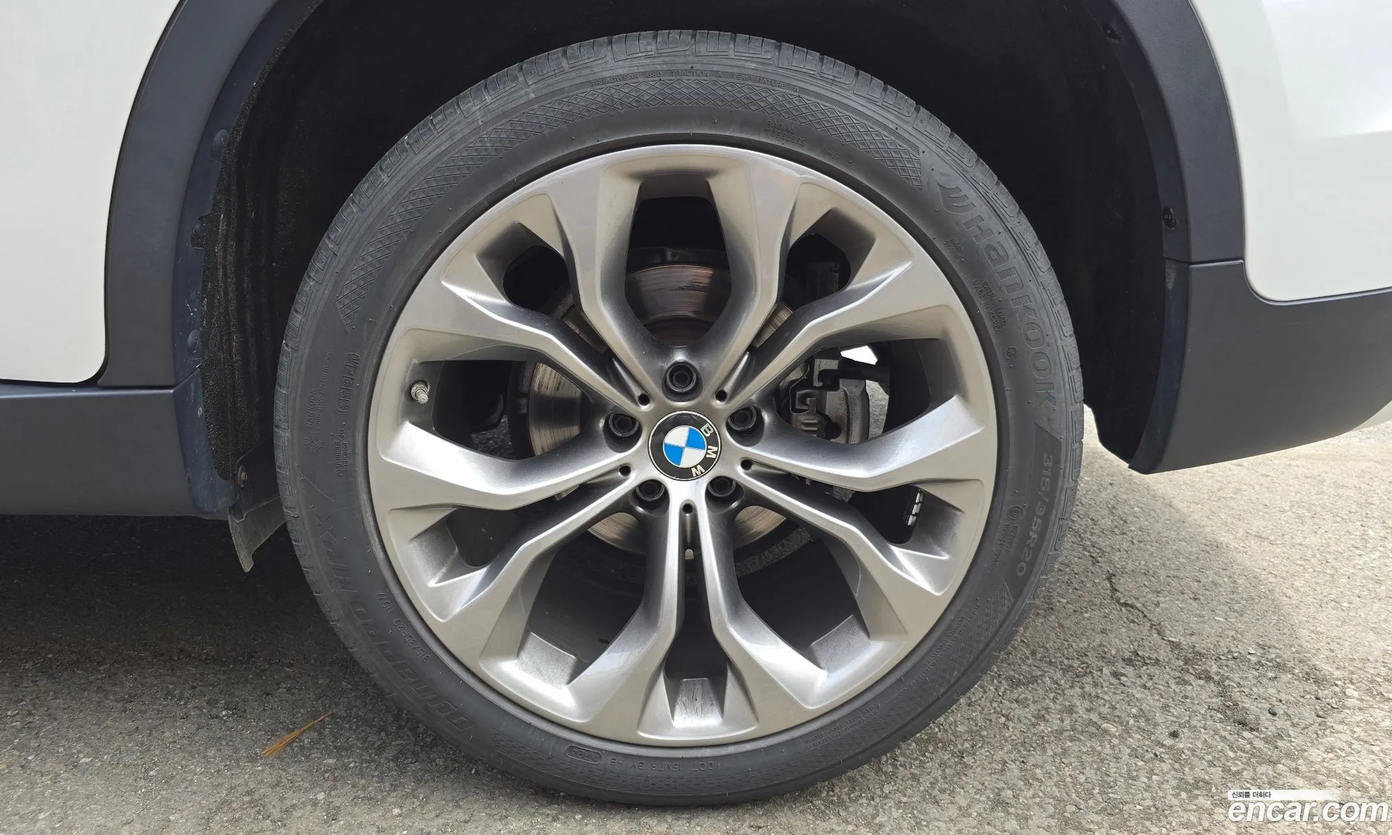 BMW X6 2018 WBAKV210XJ0Y40502 — 21