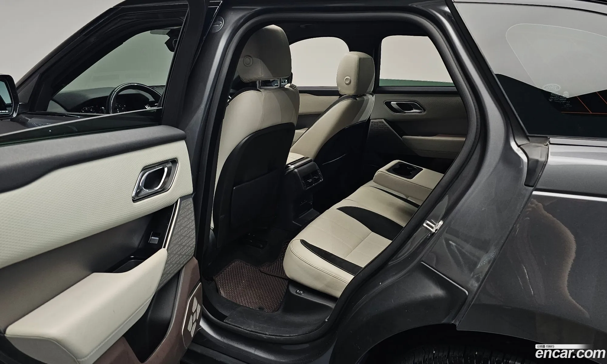 Land Rover Range Rover Velar 2017 SALYA2BV3JA701205 — 10