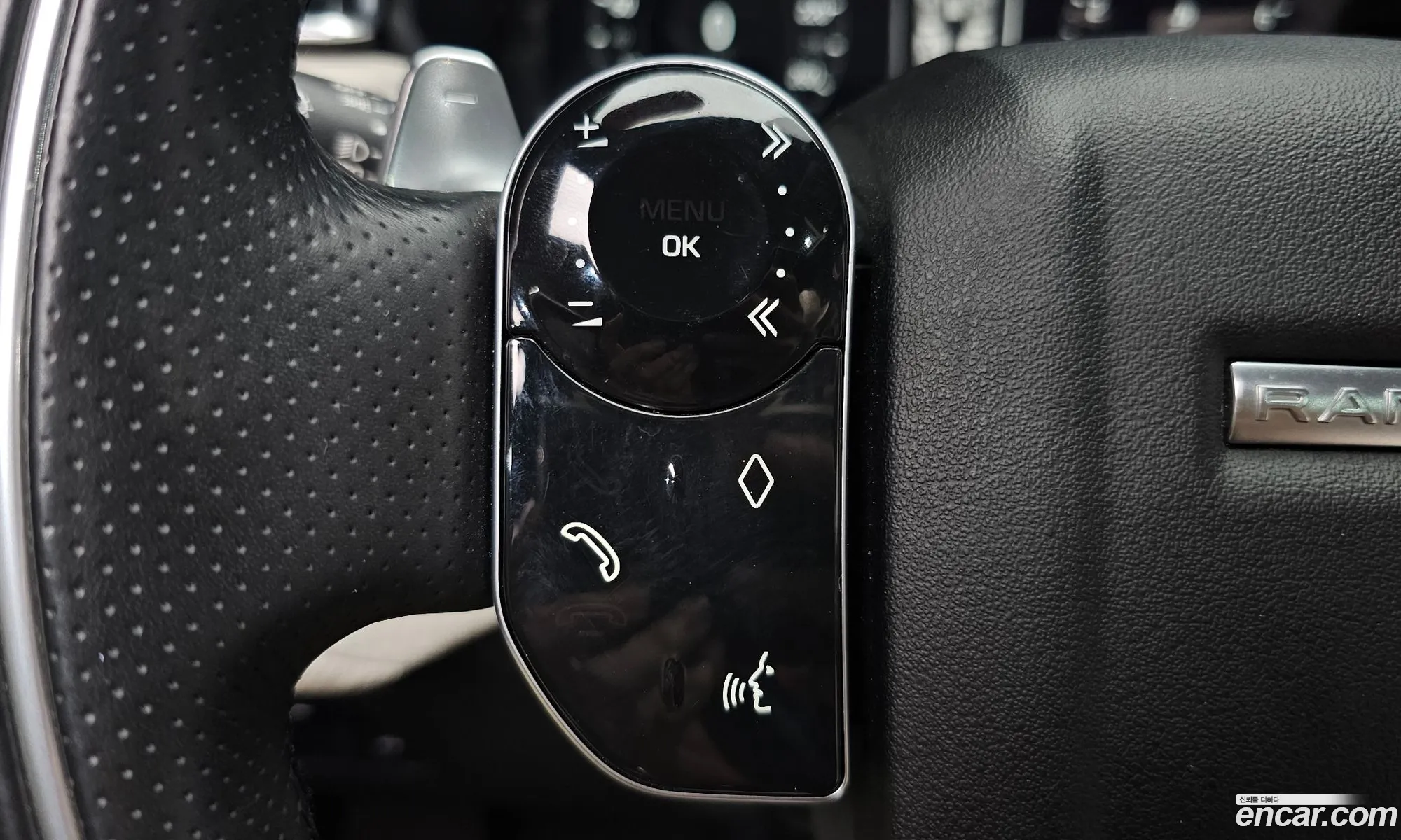 Land Rover Range Rover Velar 2017 SALYA2BV3JA701205 — 27