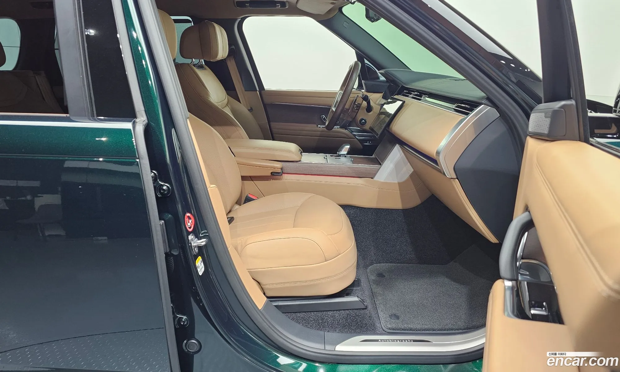 Land Rover Range Rover 2024 SALKABB94RA224711 — 12