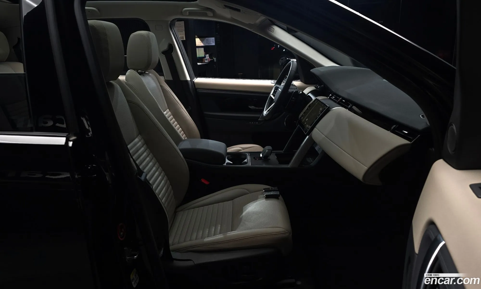 Land Rover Discovery Sport 2024 — 26