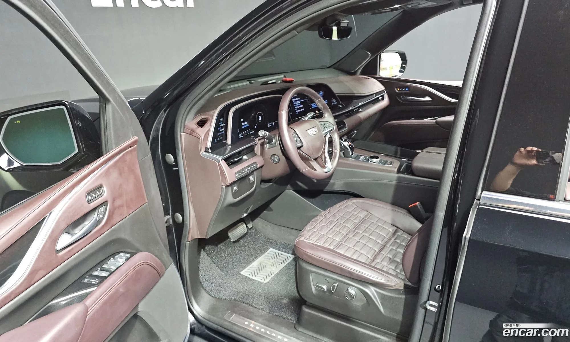 Cadillac Escalade 2022 — 17