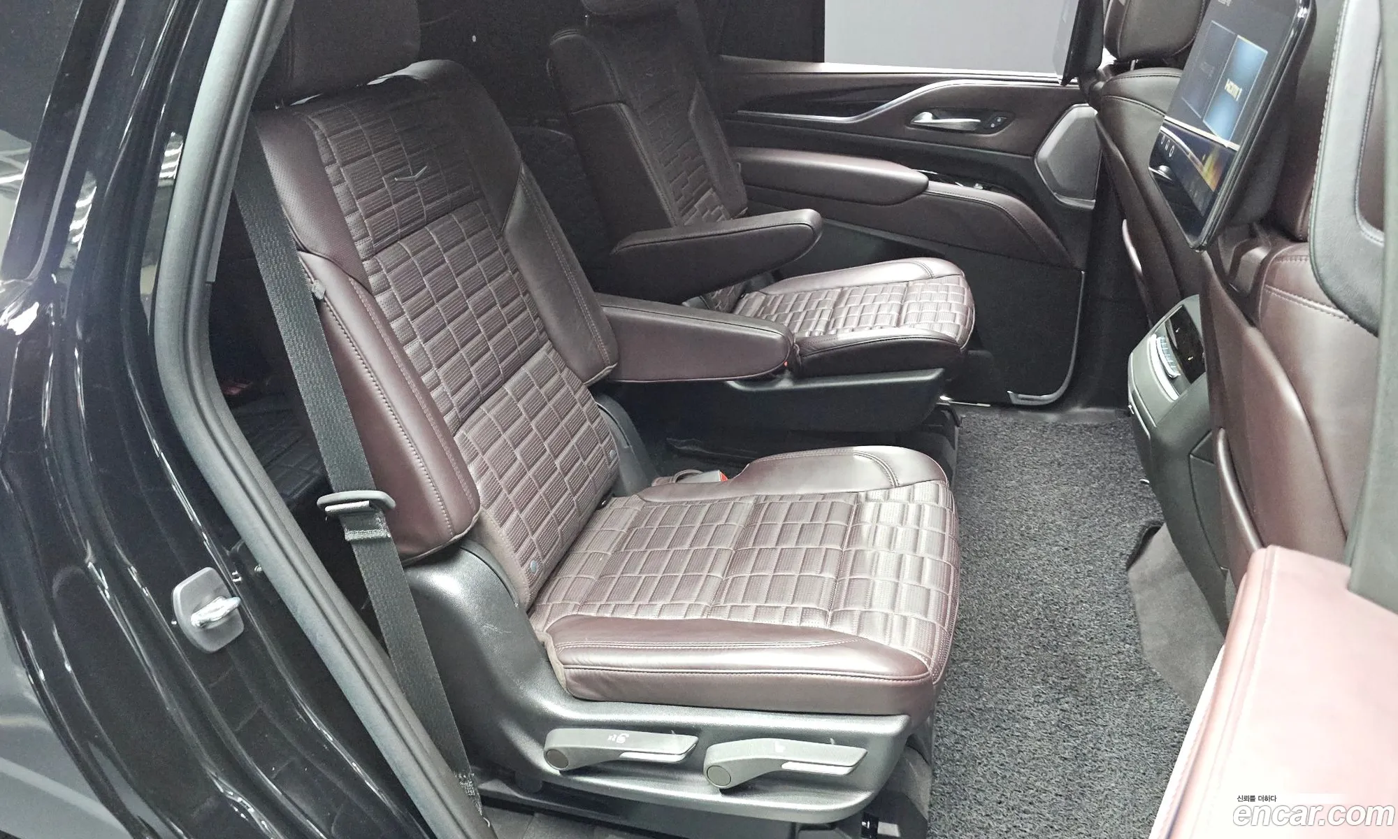 Cadillac Escalade 2022 — 10