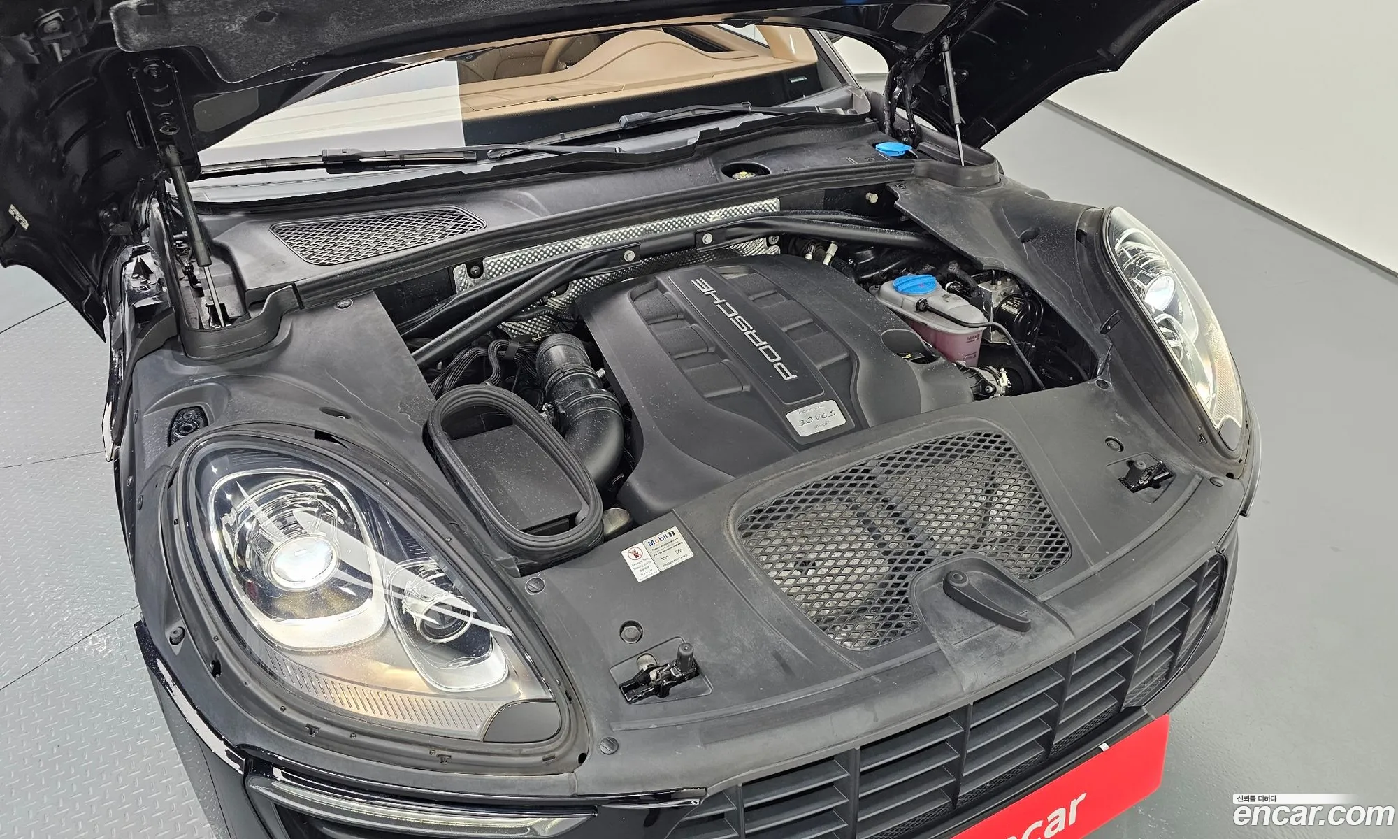 Porsche Macan 2017 WP1AD2955HLB70723 — 19