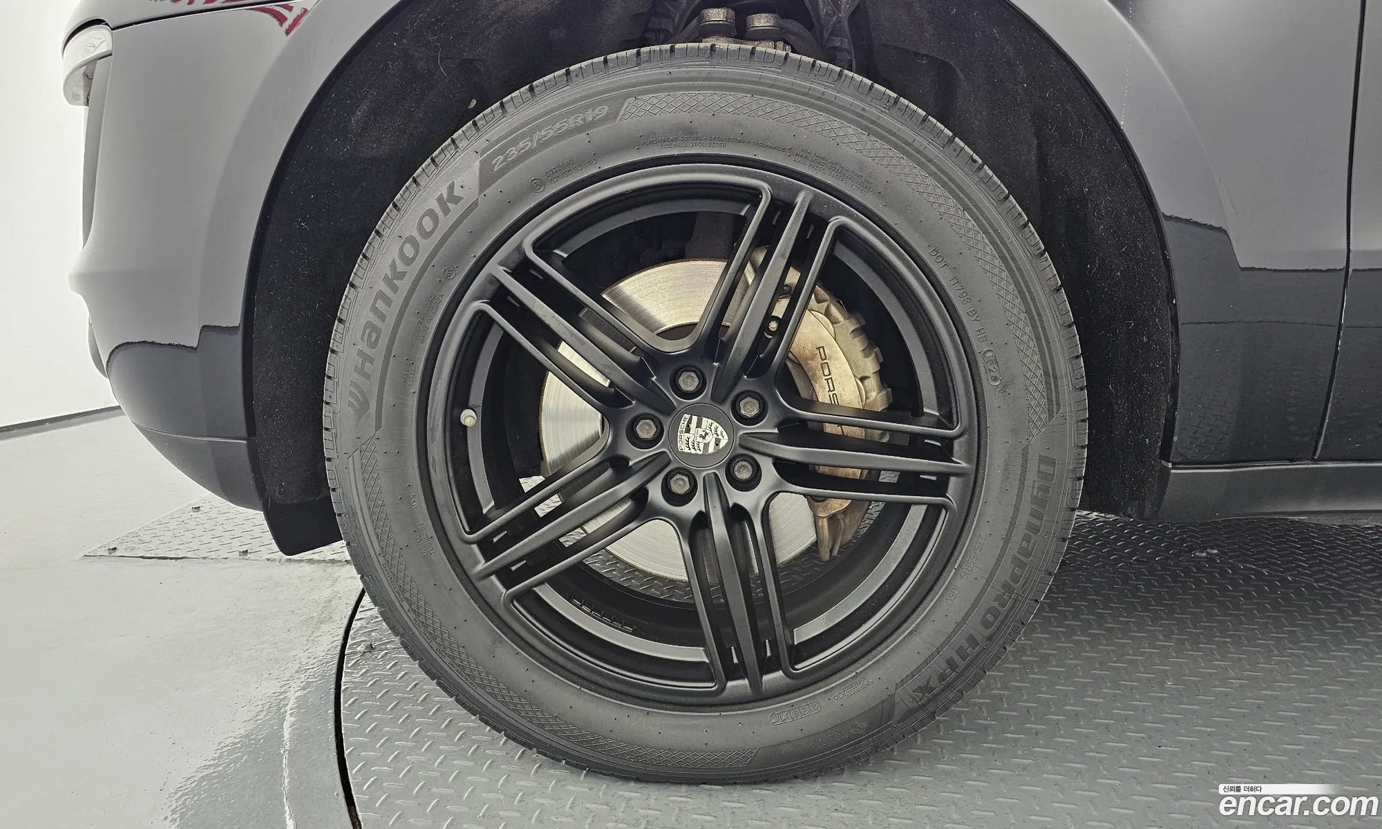 Porsche Macan 2017 WP1AD2955HLB70723 — 13