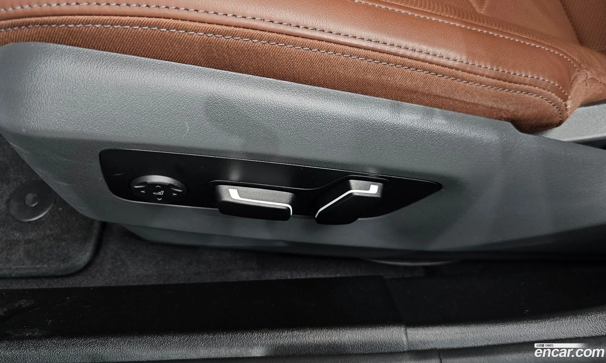BMW 5 Series 2025 — 34