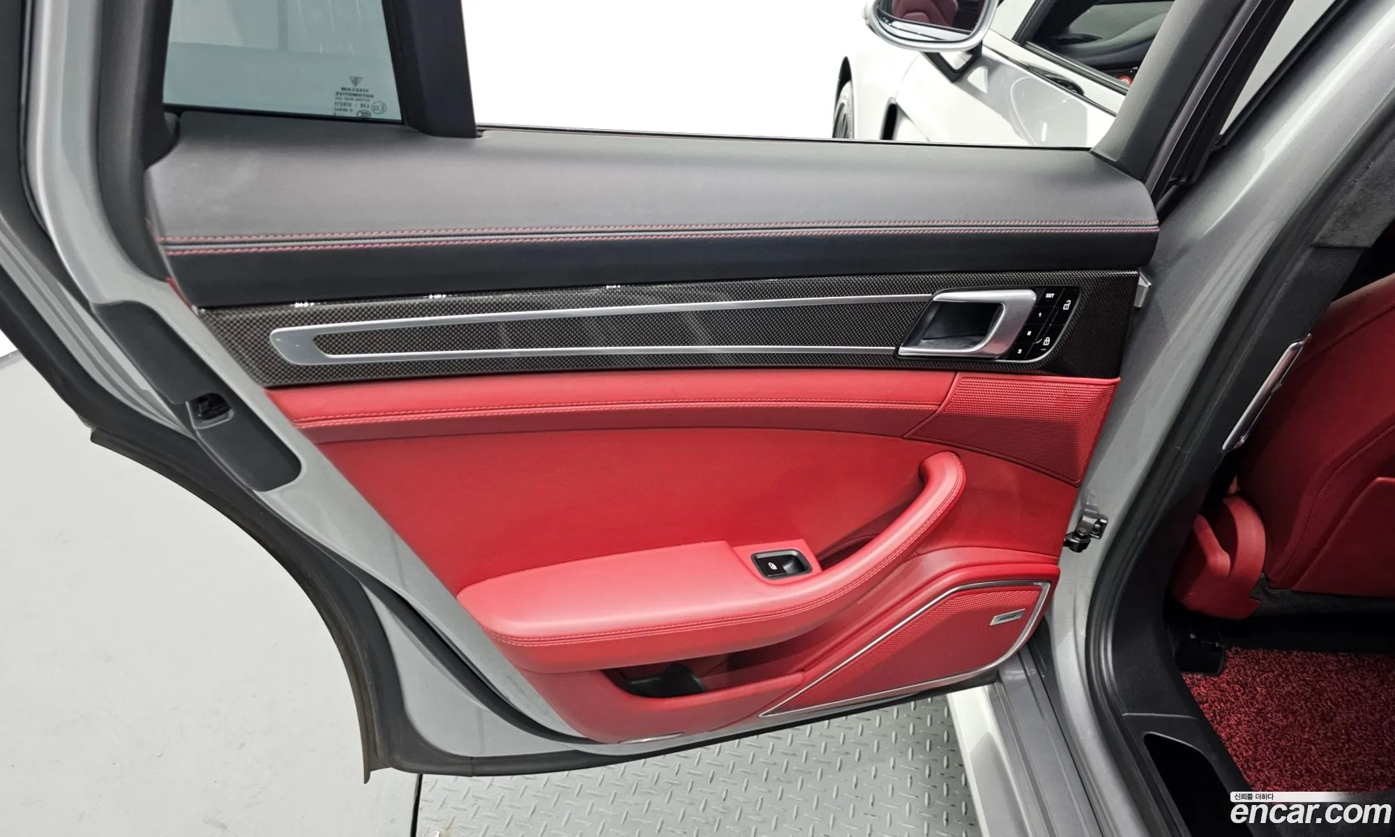 Porsche Panamera 2019 WP0AG2978KL140276 — 17