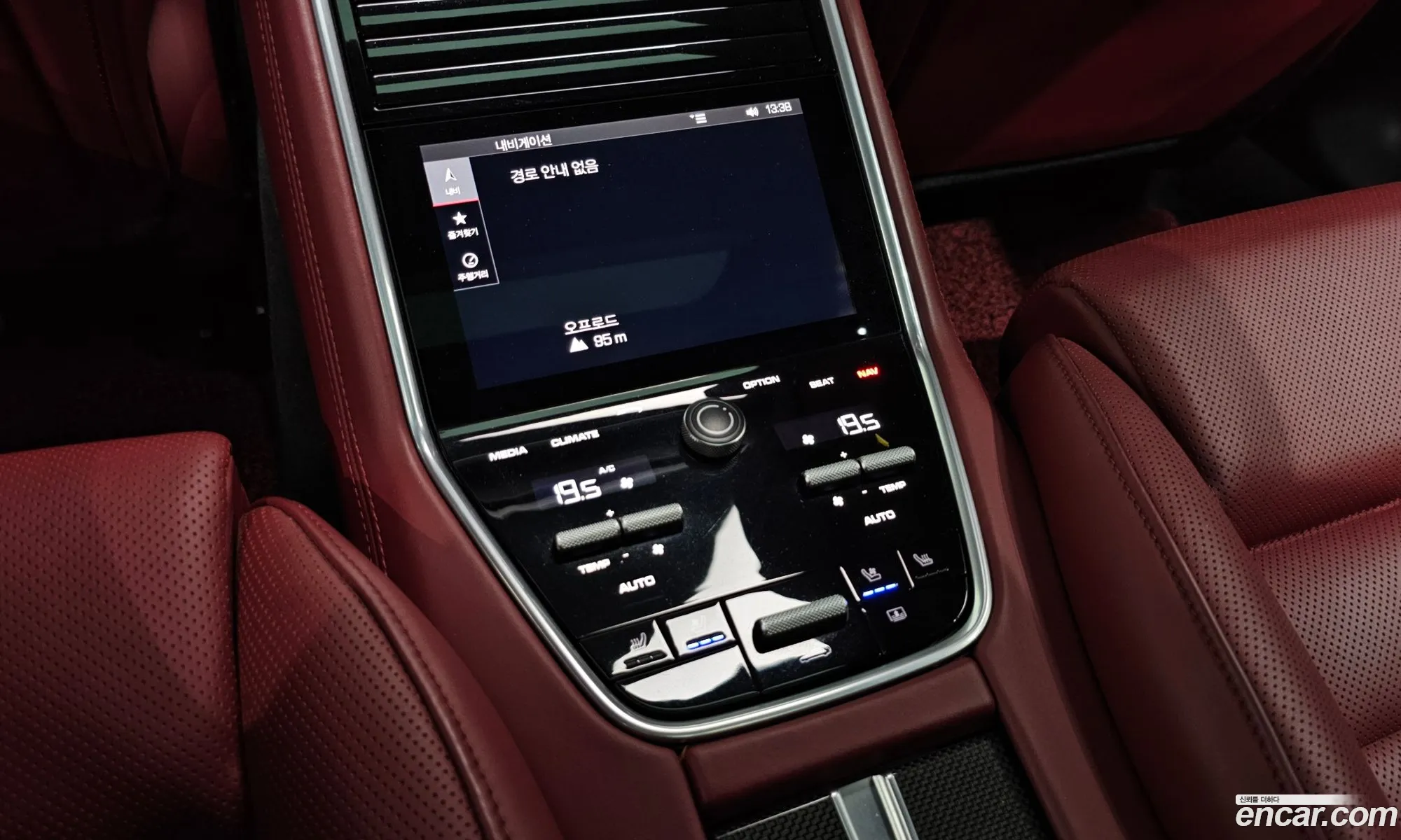 Porsche Panamera 2019 WP0AG2978KL140276 — 27