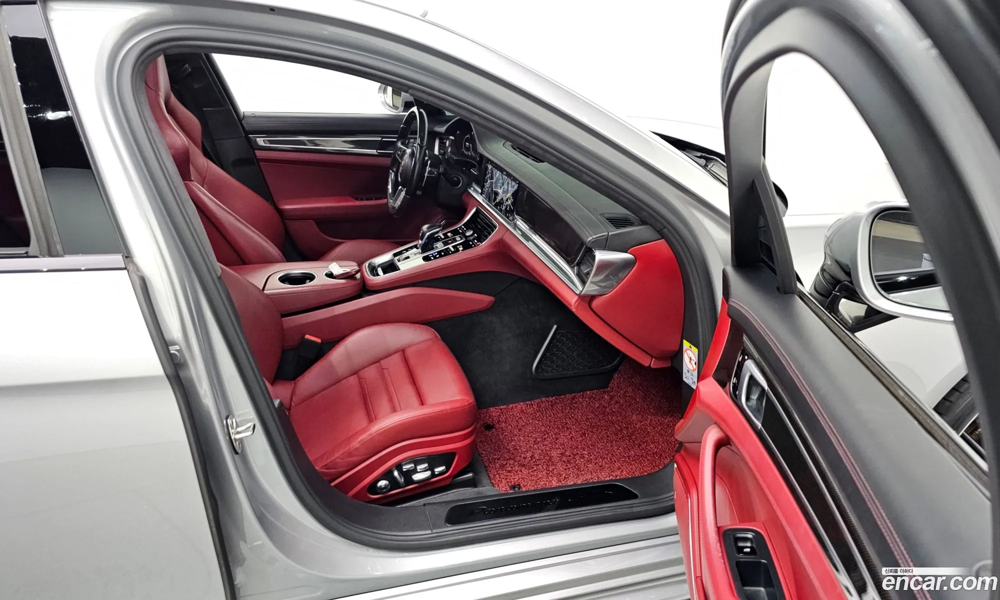 Porsche Panamera 2019 WP0AG2978KL140276 — 28
