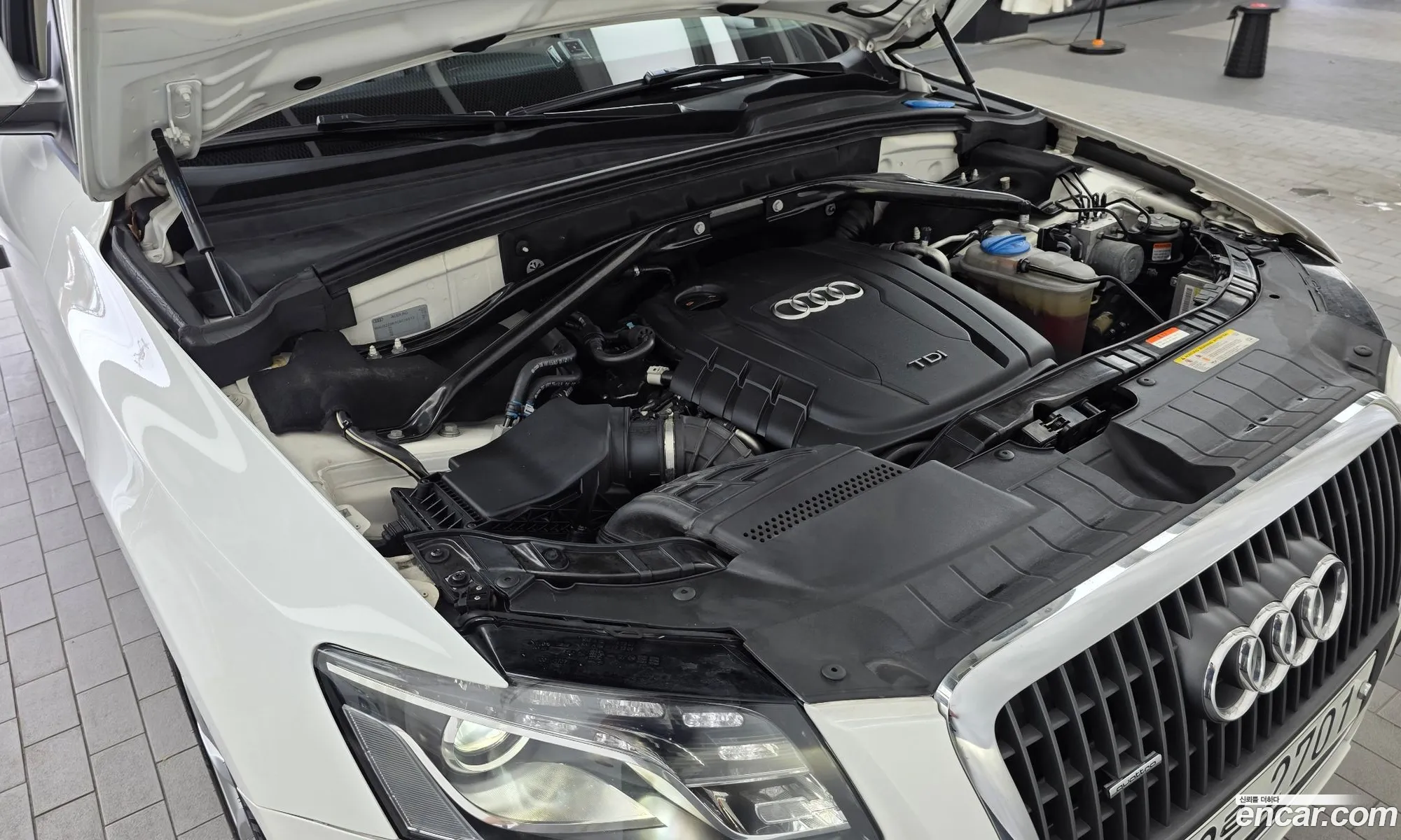 Audi Q5 2012 WAUZZZ8R7CA079313 — 8