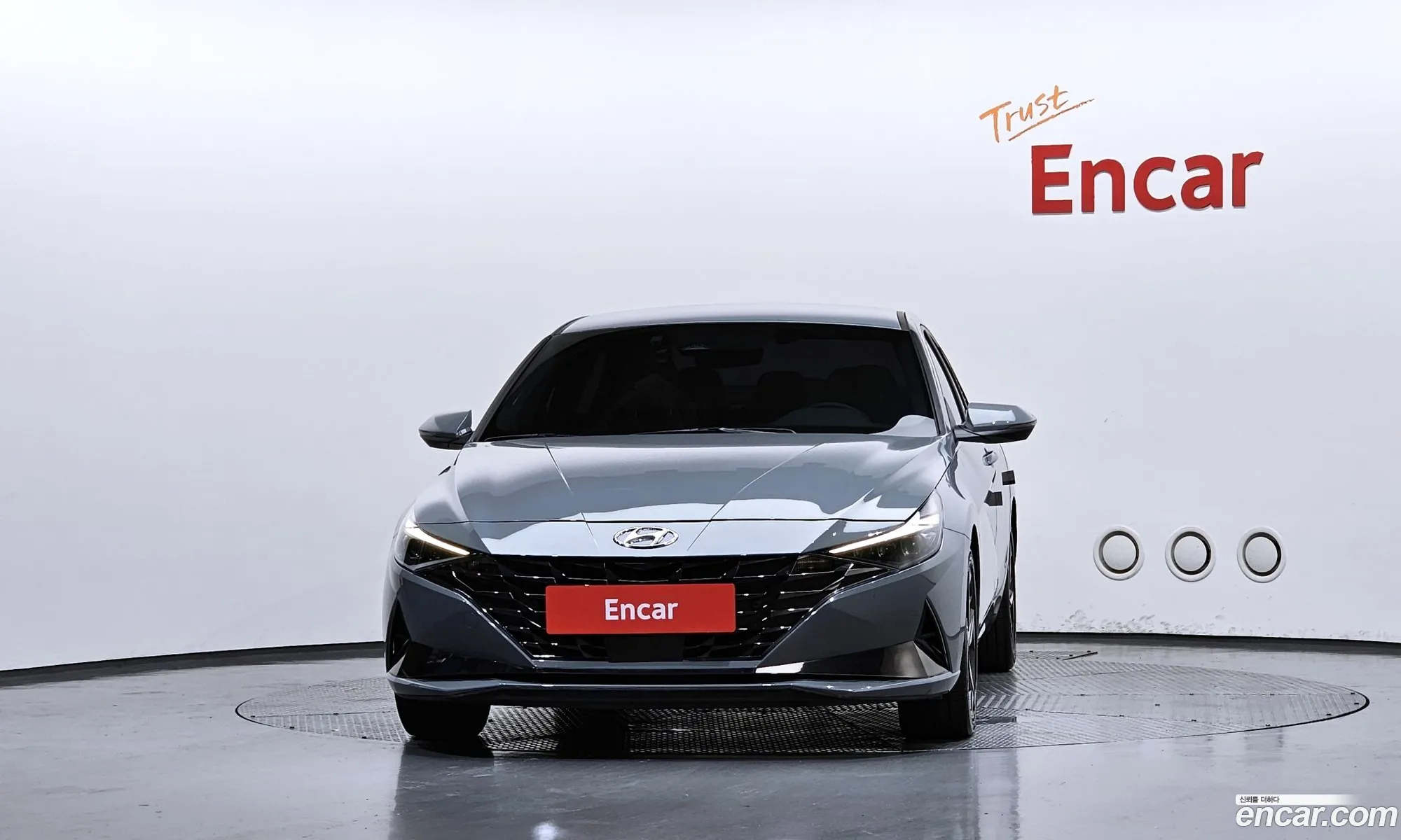 Hyundai Elantra 2022 — 4