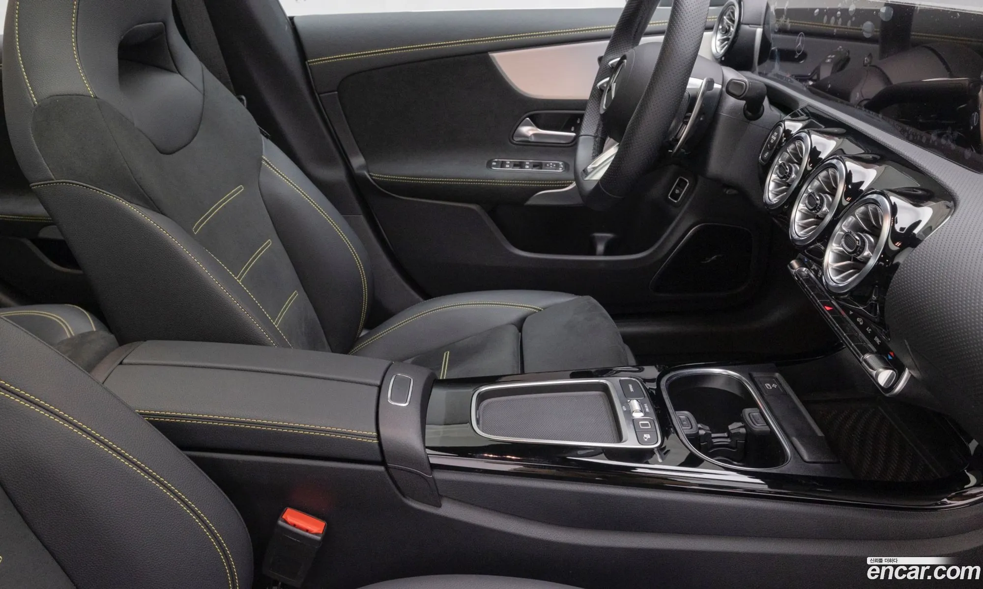 Mercedes-Benz CLA-Class C118 2025 — 6