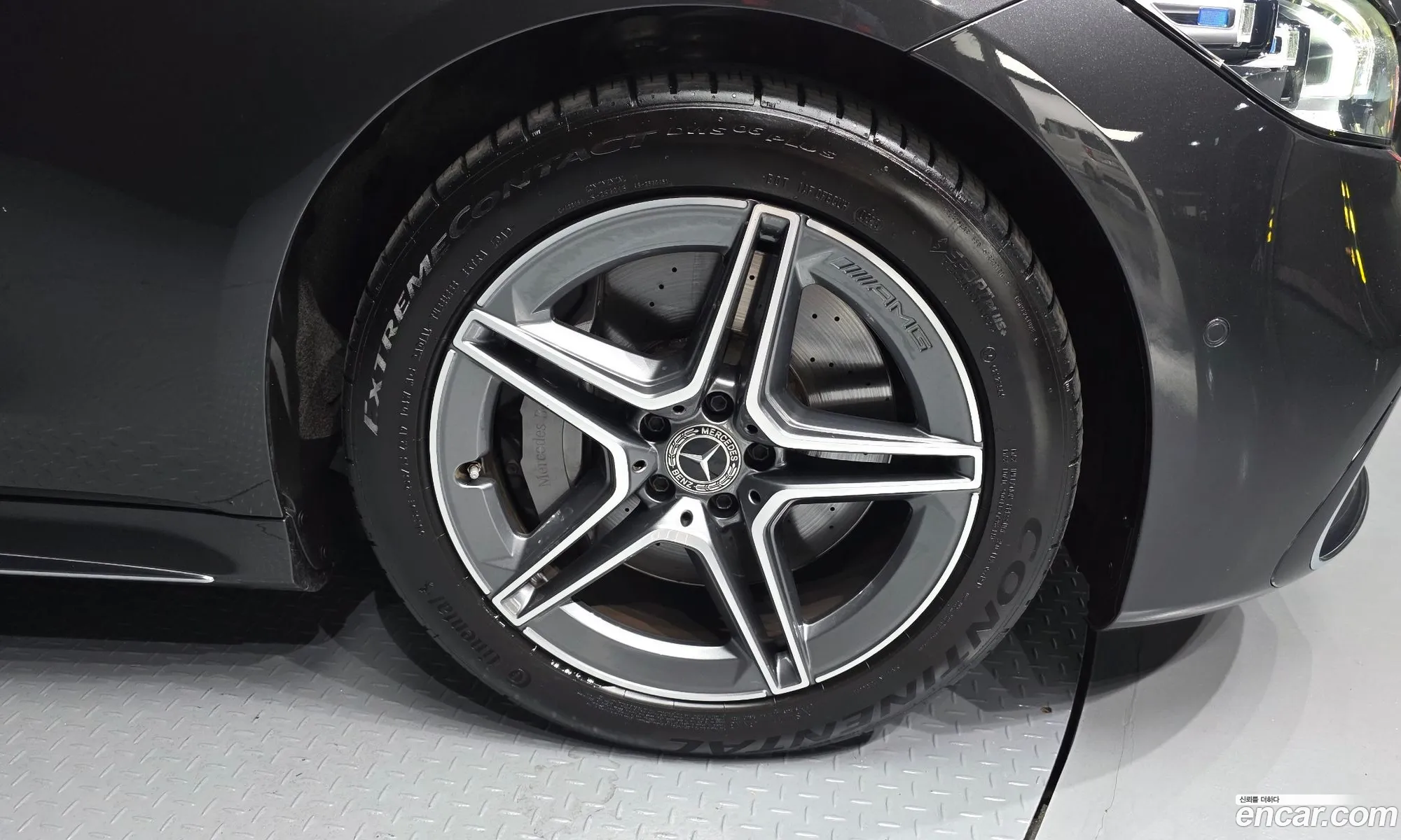 Mercedes-Benz S-Class W223 2022 — 24