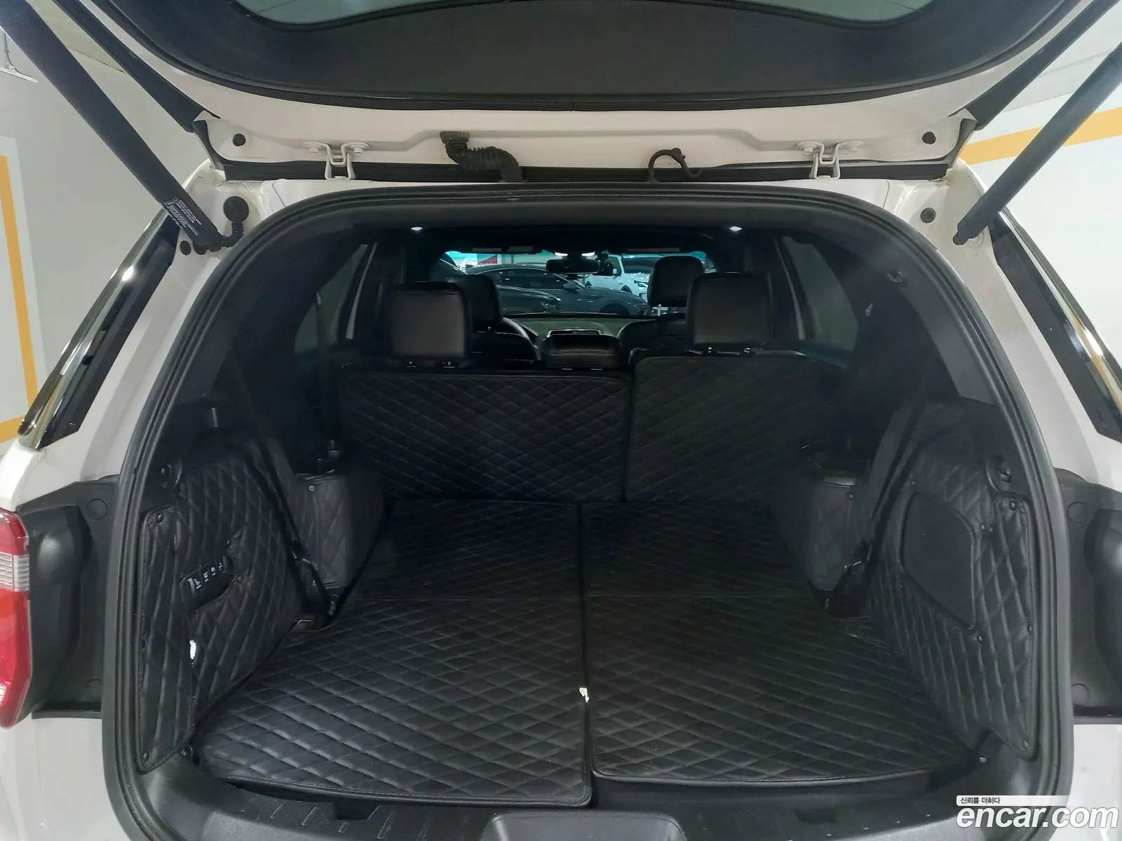 Ford Explorer 2016 — 18