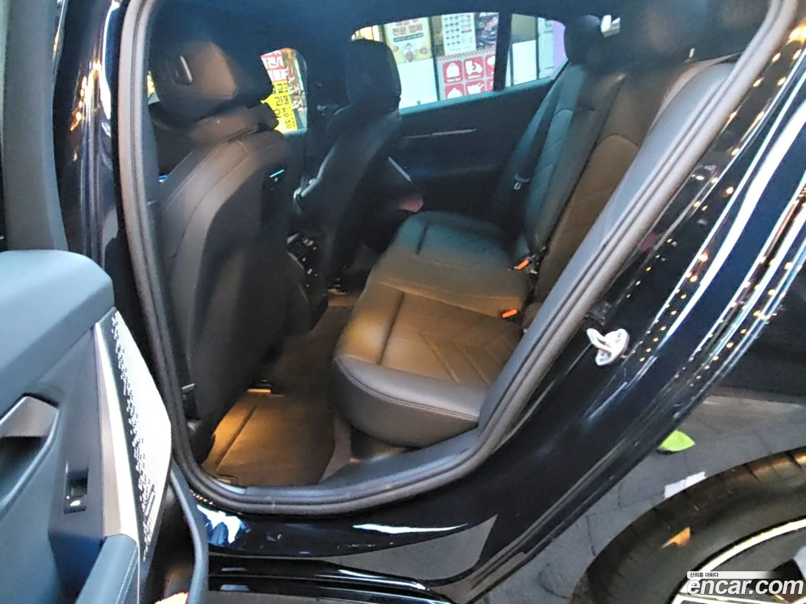 BMW 5 Series 2025 — 8