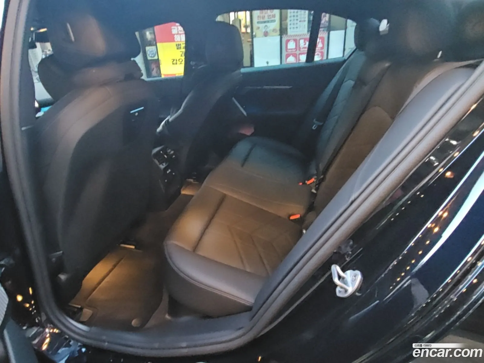BMW 5 Series 2025 — 13