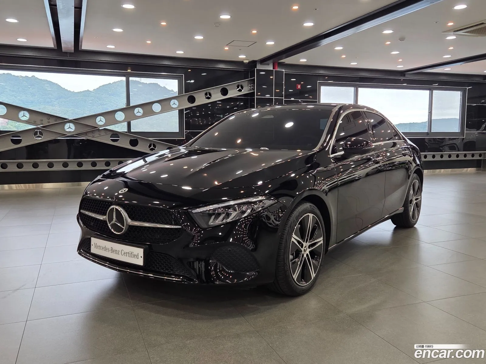 Mercedes-Benz A-Class W177 2025 — 18