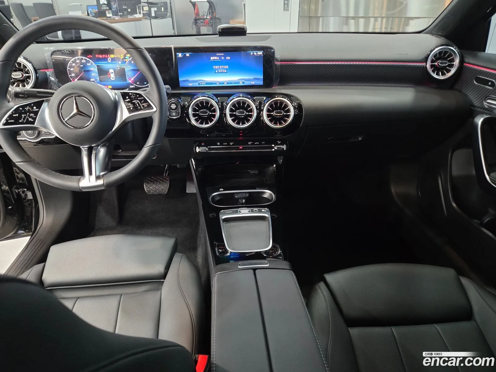Mercedes-Benz A-Class W177 2025 — 14