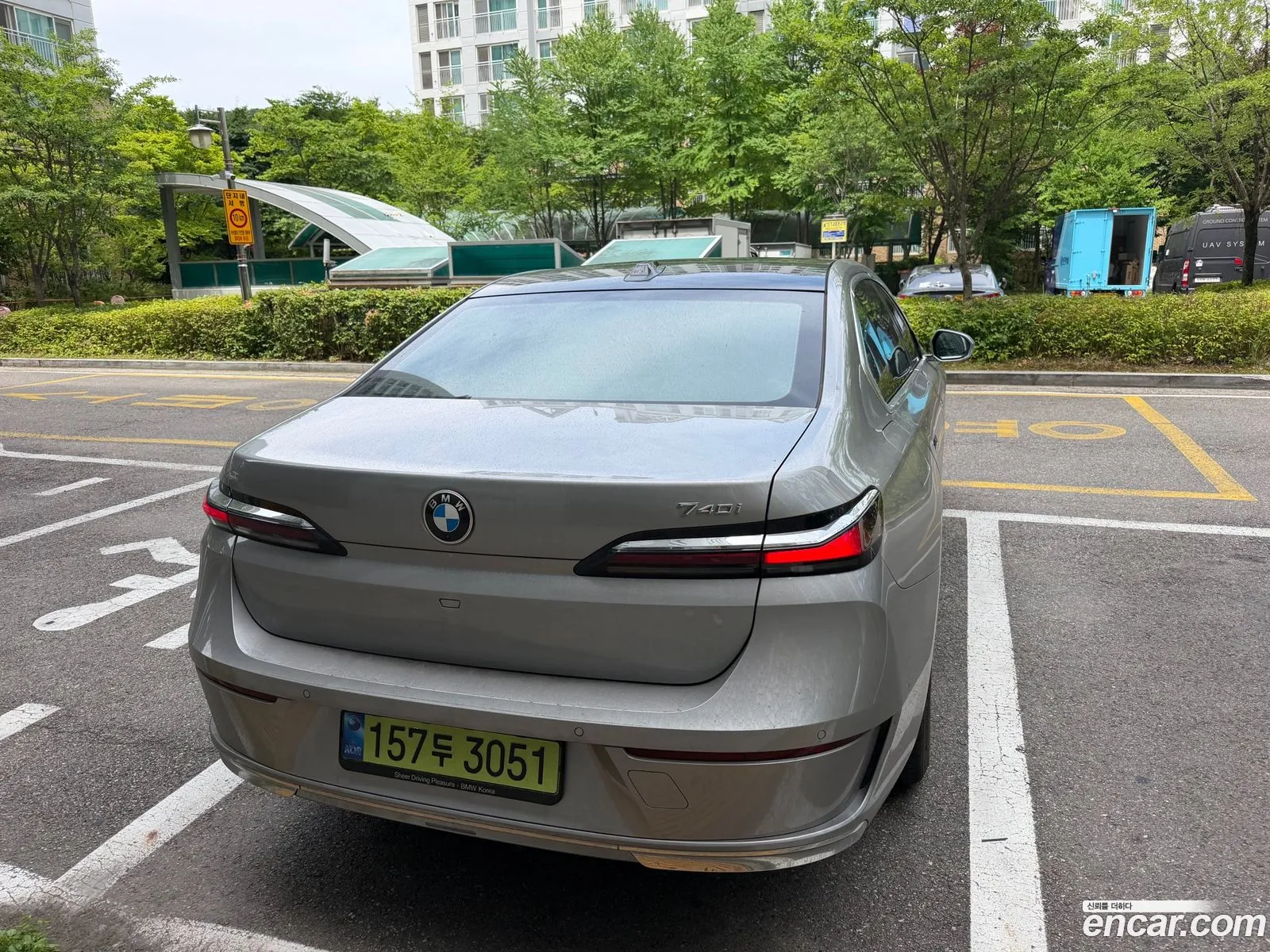 BMW 7 Series 2023 — 8