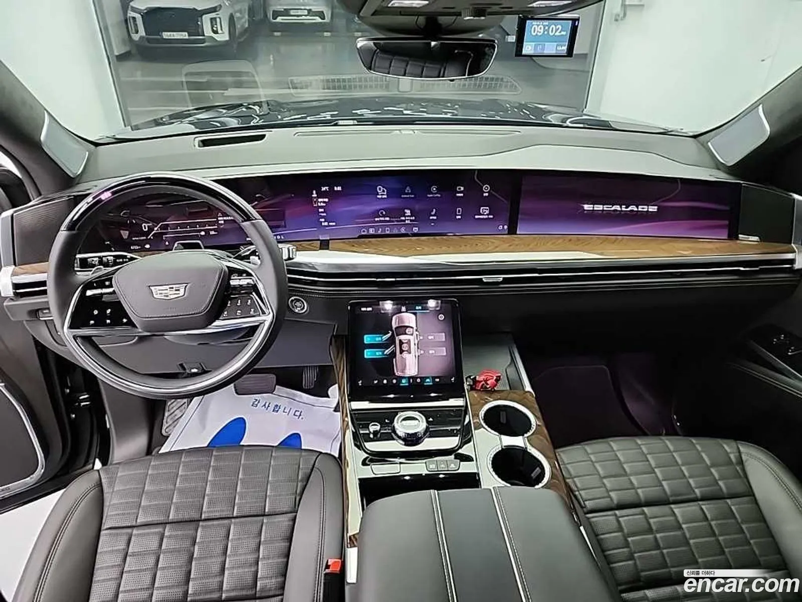 Cadillac Escalade 2025 — 13