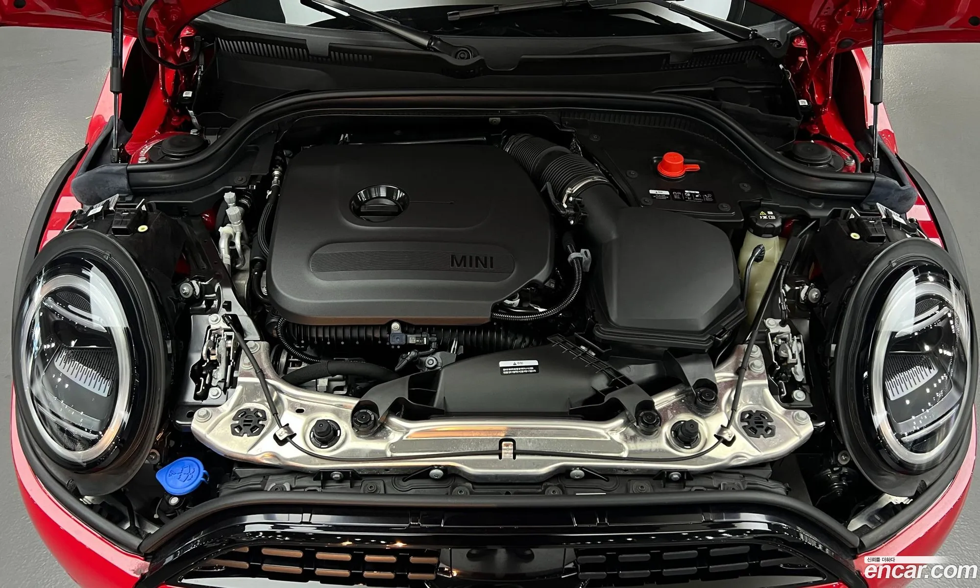 Mini Cooper C 2025 — 17