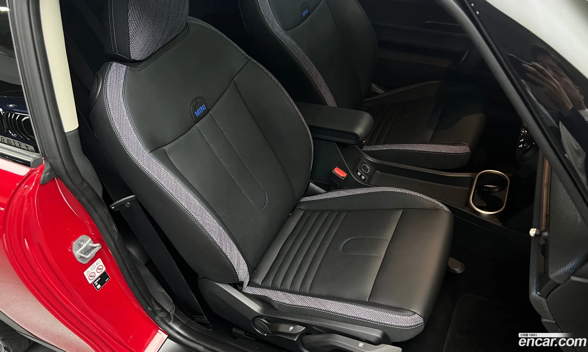 Mini Cooper C 2025 — 10