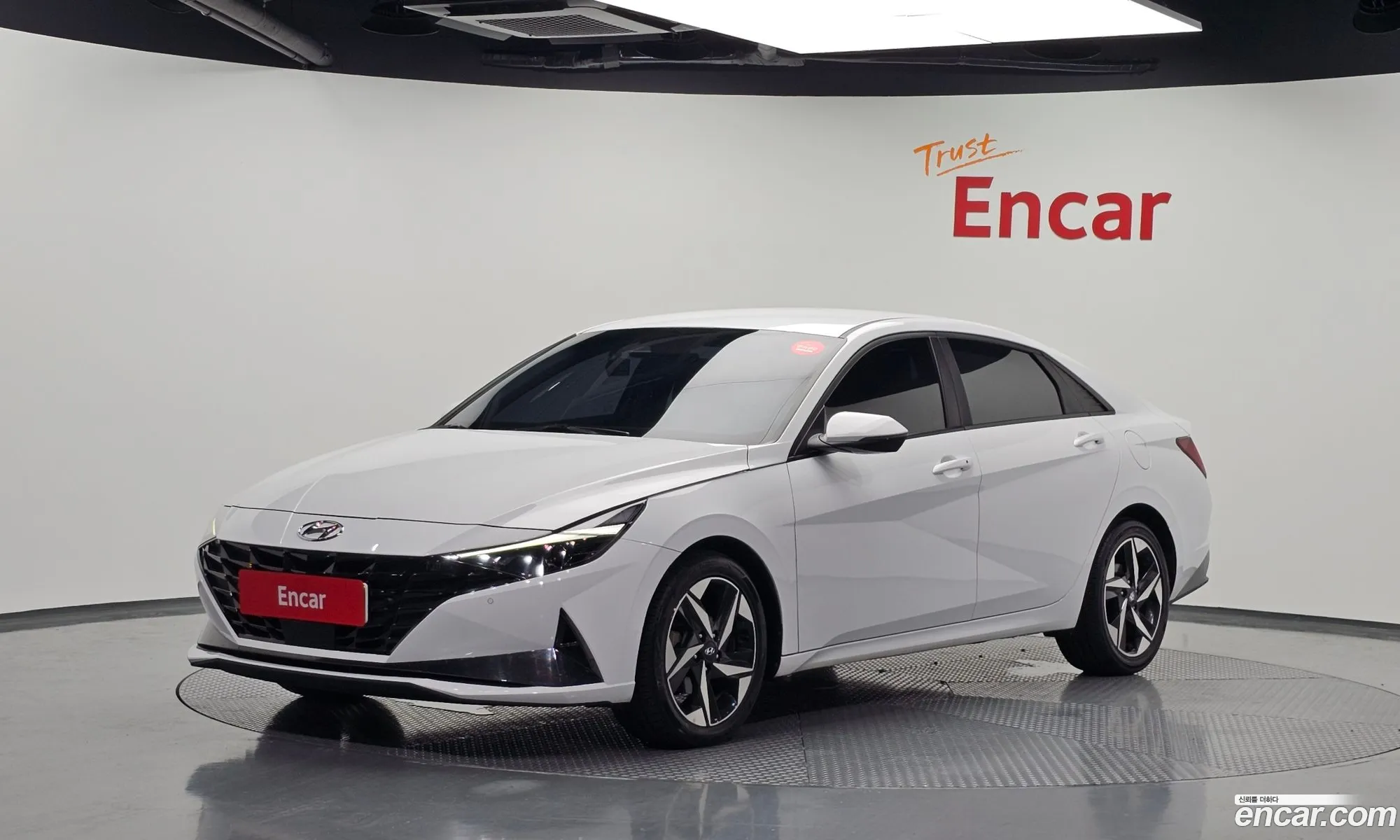 Hyundai Elantra Hybrid 2022 — 3