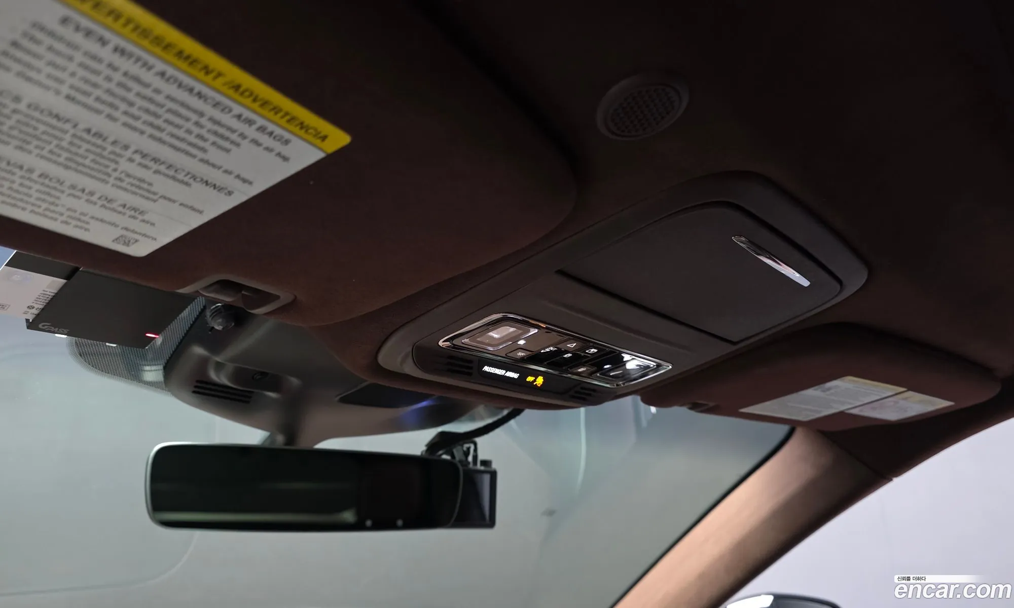 Lincoln Aviator 2023 5LM5J9XC7PGL09725 — 34