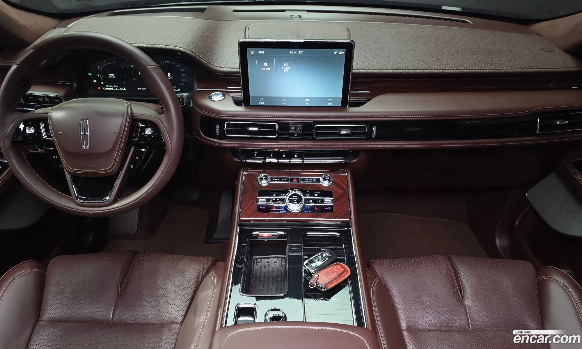 Lincoln Aviator 2023 5LM5J9XC7PGL09725 — 8