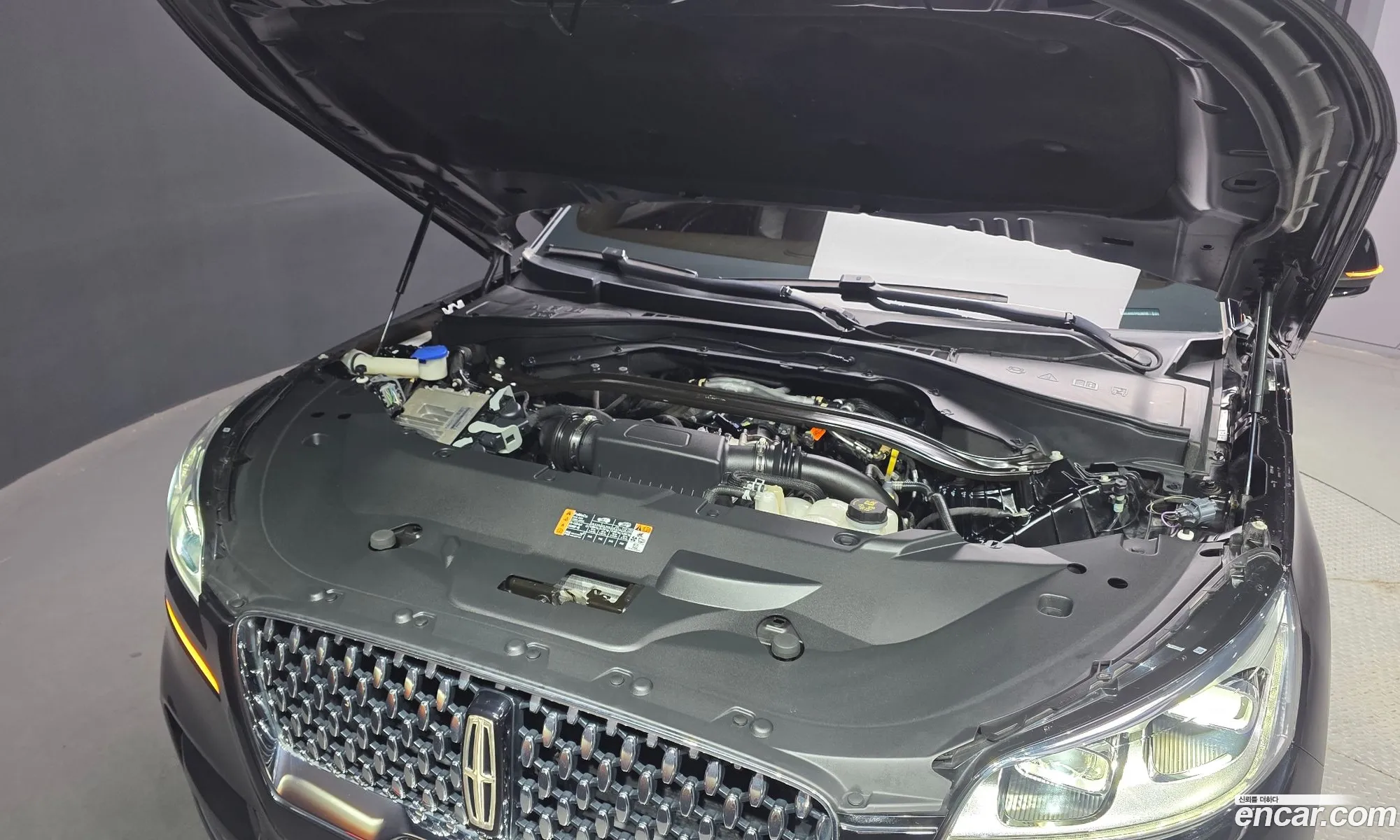 Lincoln Aviator 2023 5LM5J9XC7PGL09725 — 10