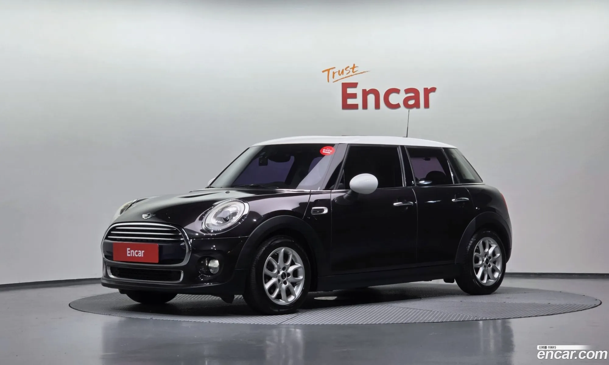 Mini Cooper 2015 — 17