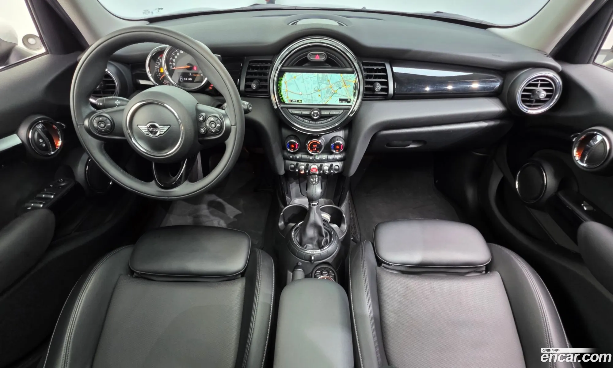 Mini Cooper 2015 — 14