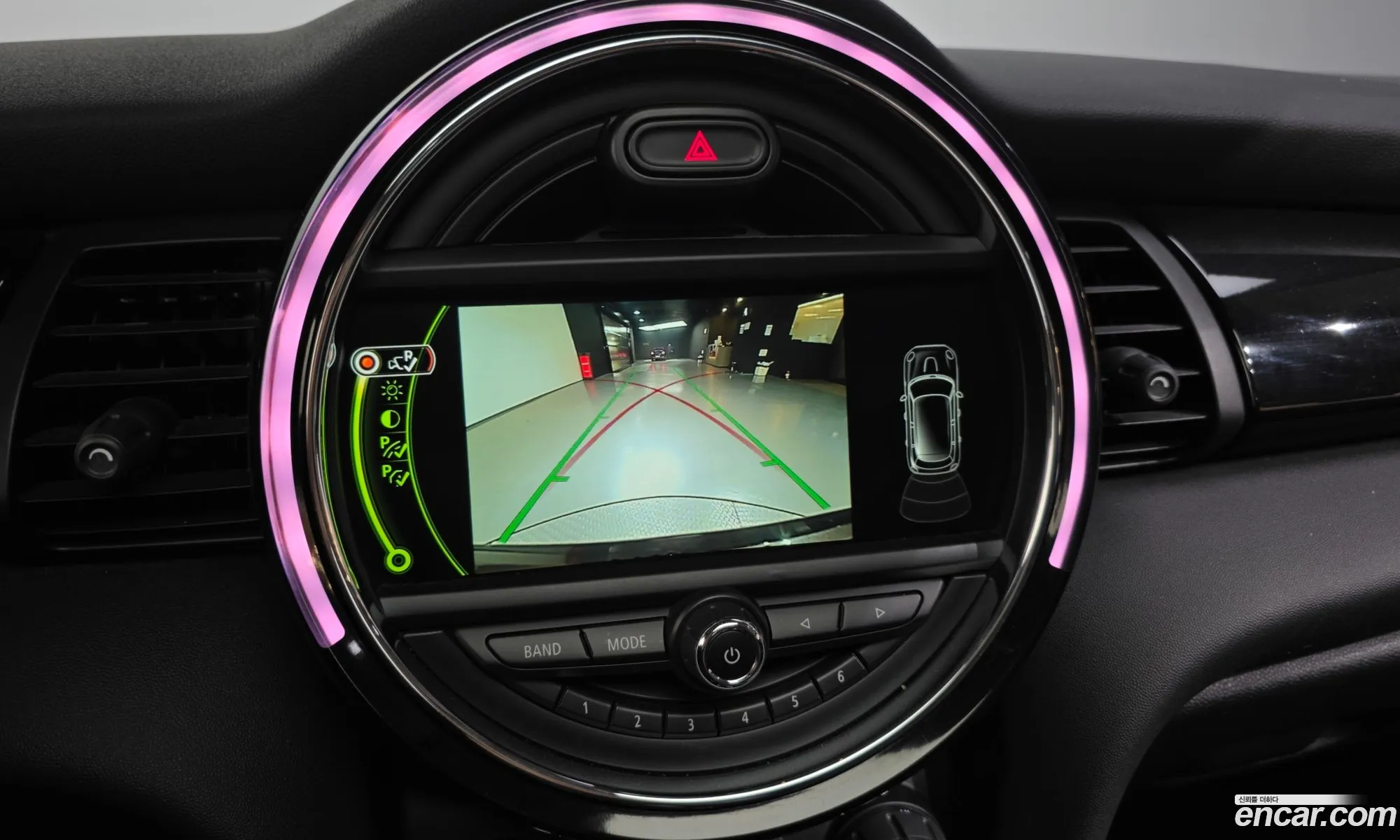 Mini Cooper 2015 — 16