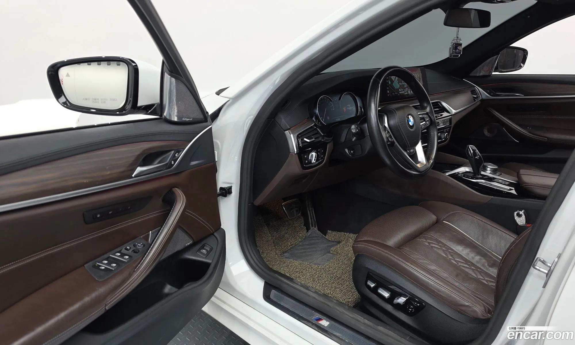 BMW 5 Series 2017 WBAJD310611616116 — 20